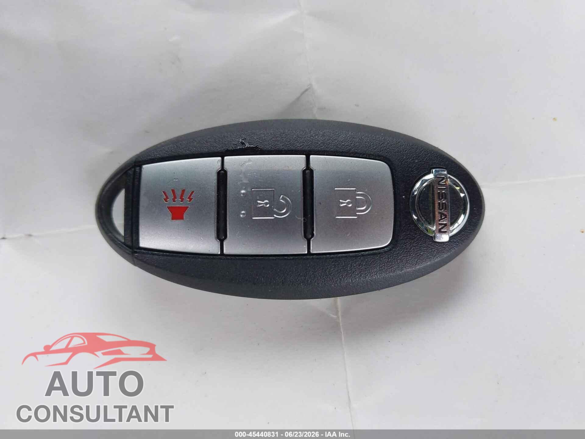 NISSAN ROGUE 2015 - KNMAT2MV9FP581673