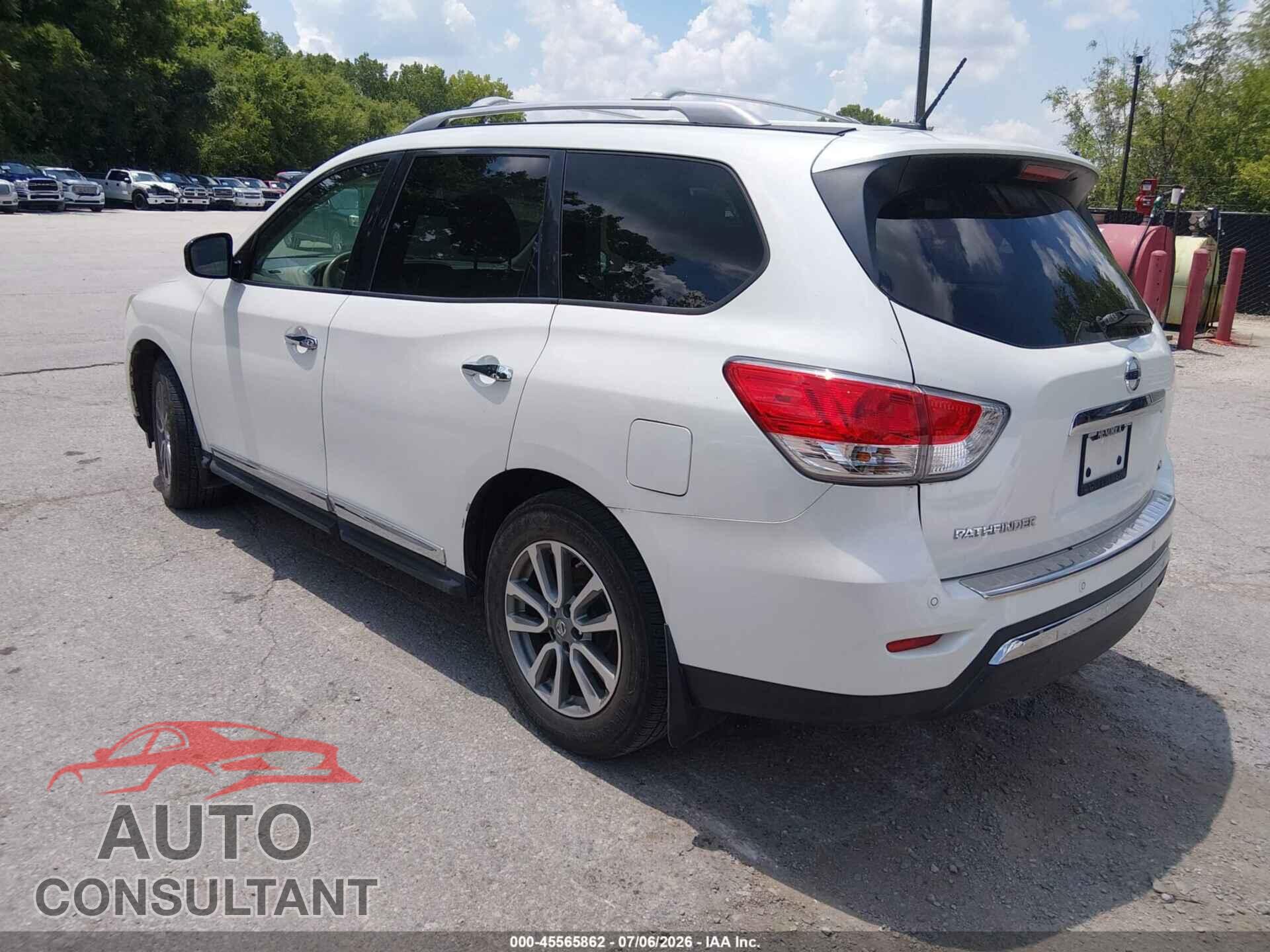 NISSAN PATHFINDER 2015 - 5N1AR2MN0FC703158