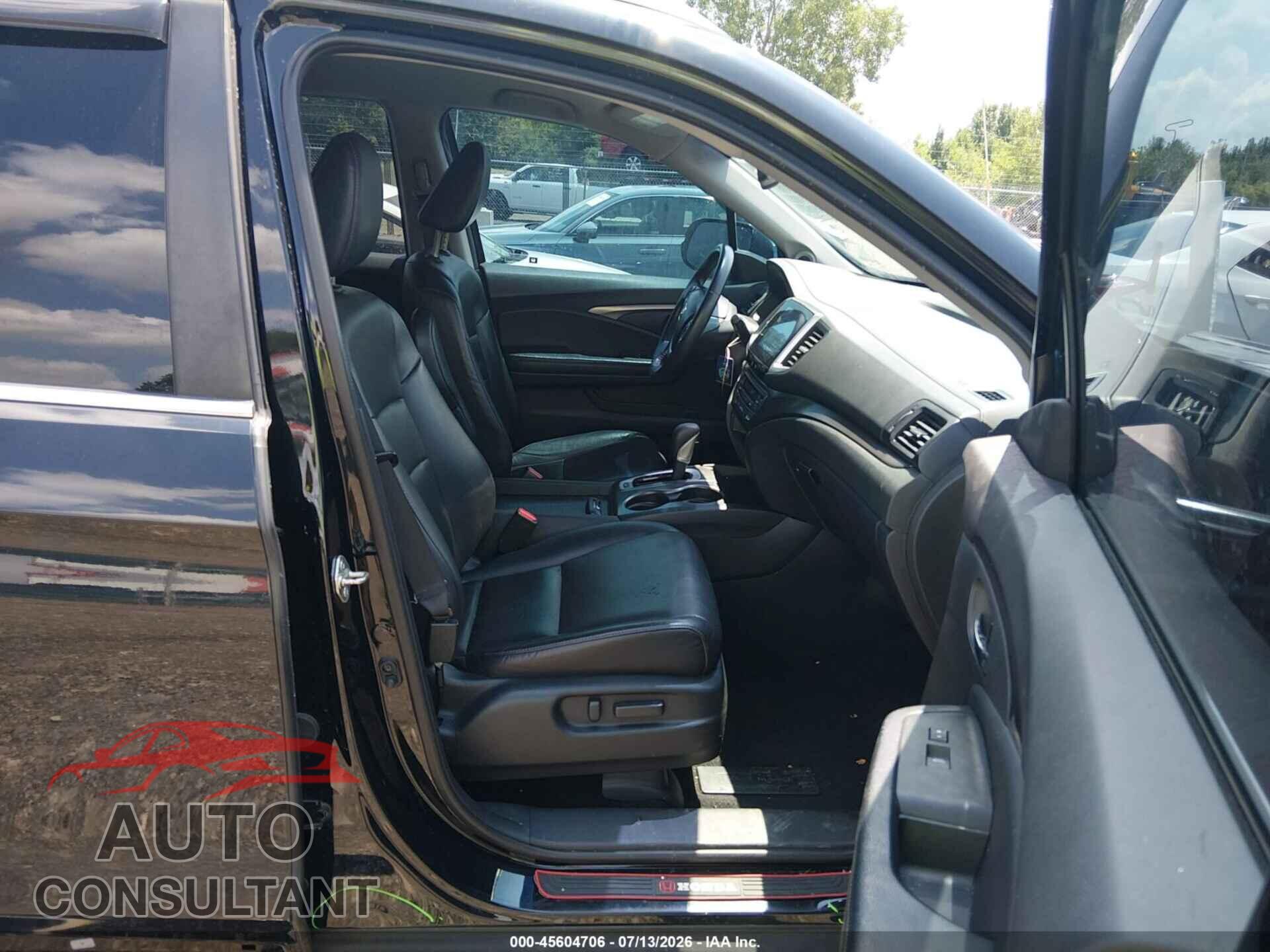HONDA RIDGELINE 2017 - 5FPYK3F61HB013077