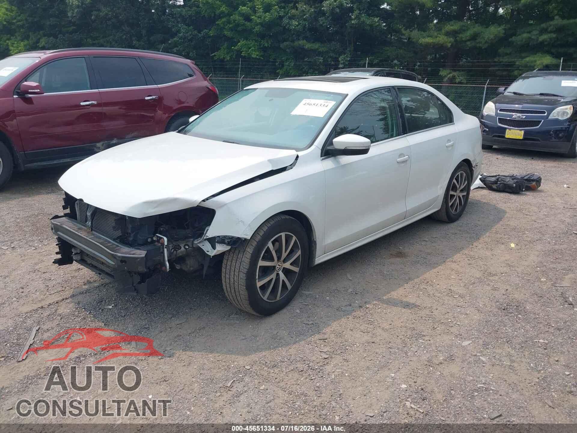 VOLKSWAGEN JETTA 2017 - 3VWDB7AJXHM359907