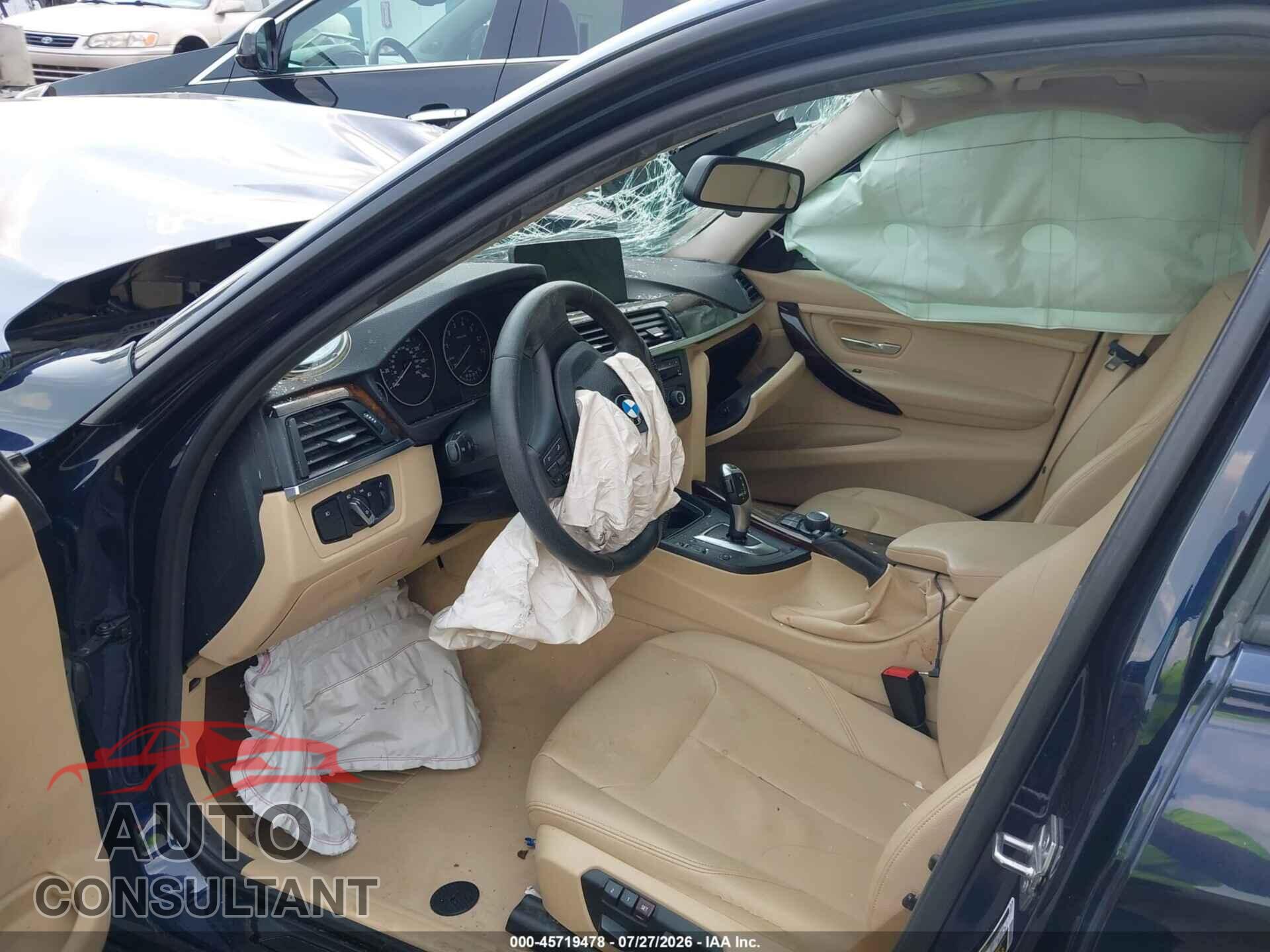 BMW 320I 2015 - WBA3B1C54FK139319