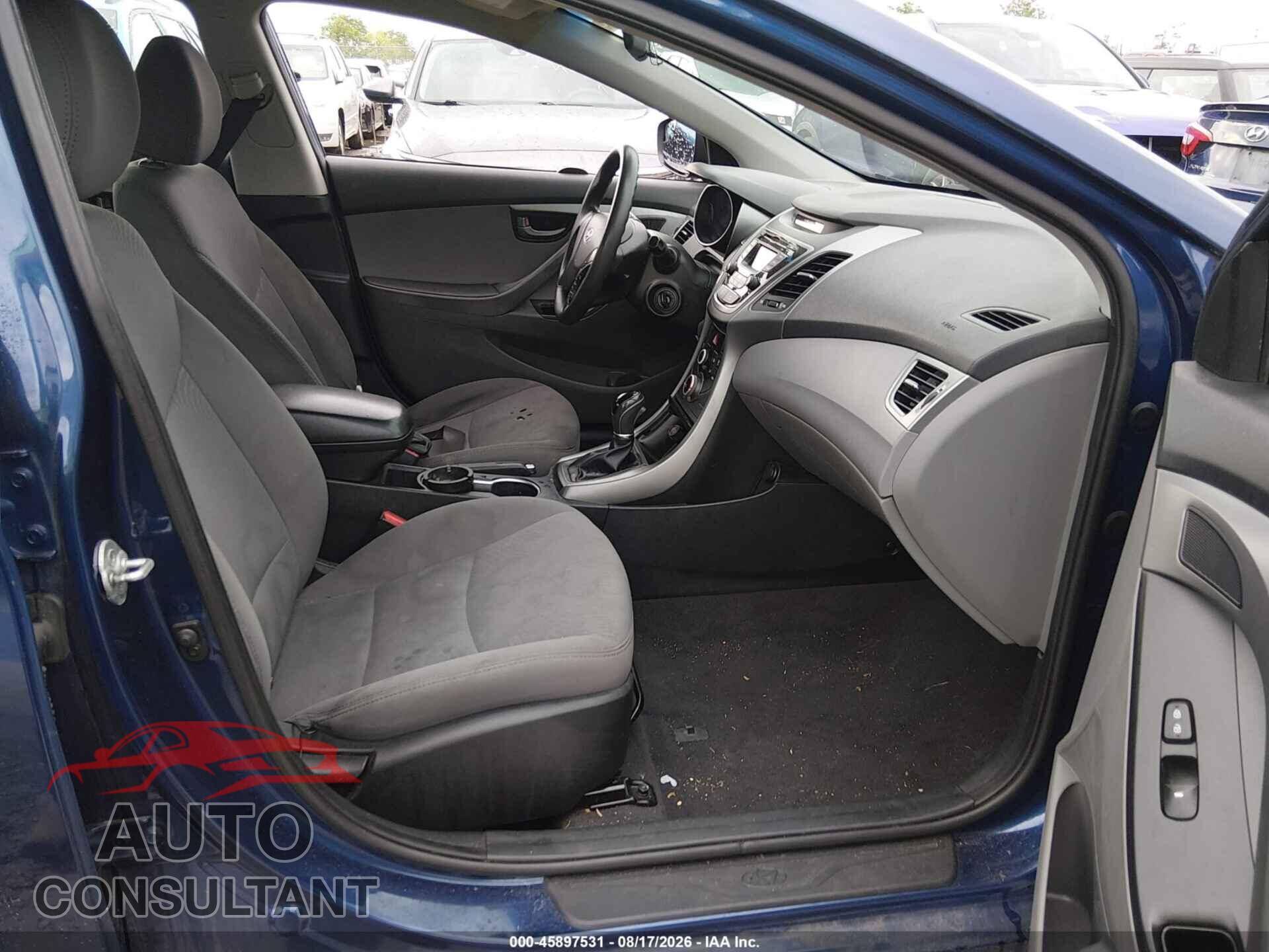 HYUNDAI ELANTRA 2015 - 5NPDH4AE8FH644059