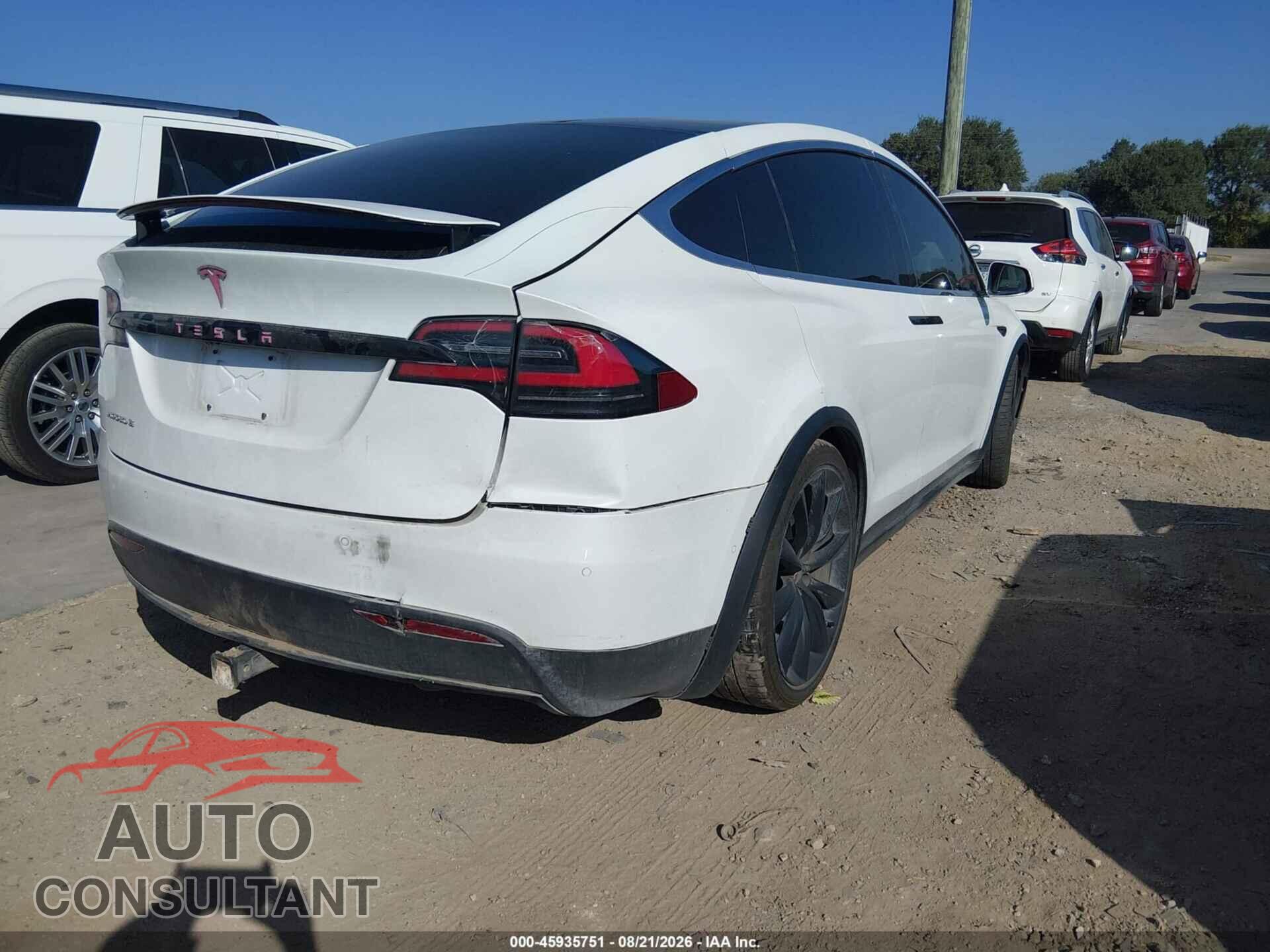 TESLA MODEL X 2018 - 5YJXCBE20JF135526
