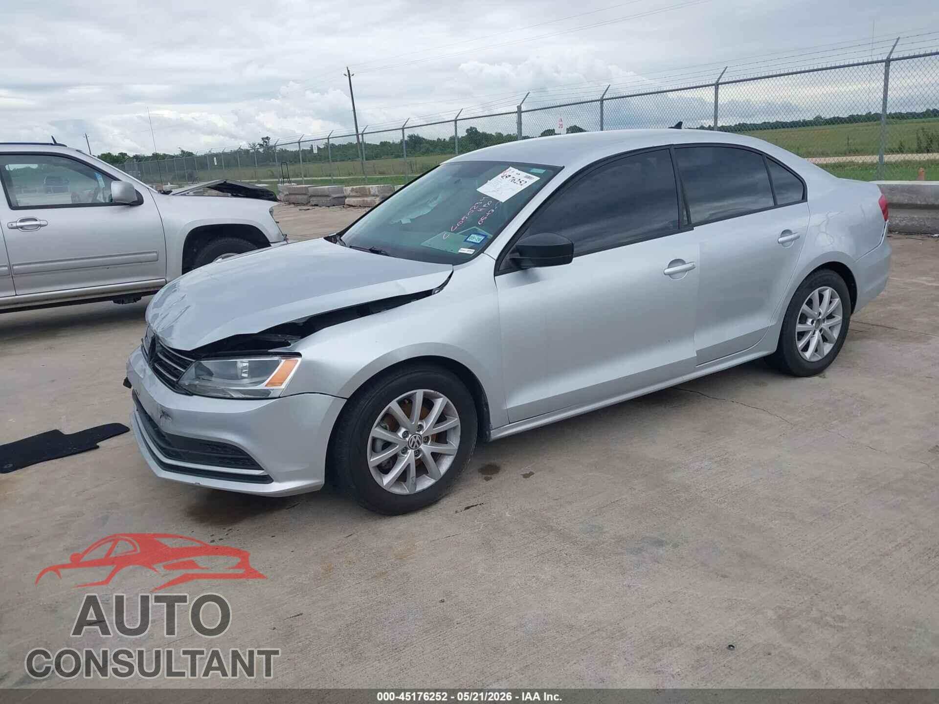 VOLKSWAGEN JETTA 2015 - 3VWD17AJ2FM258621