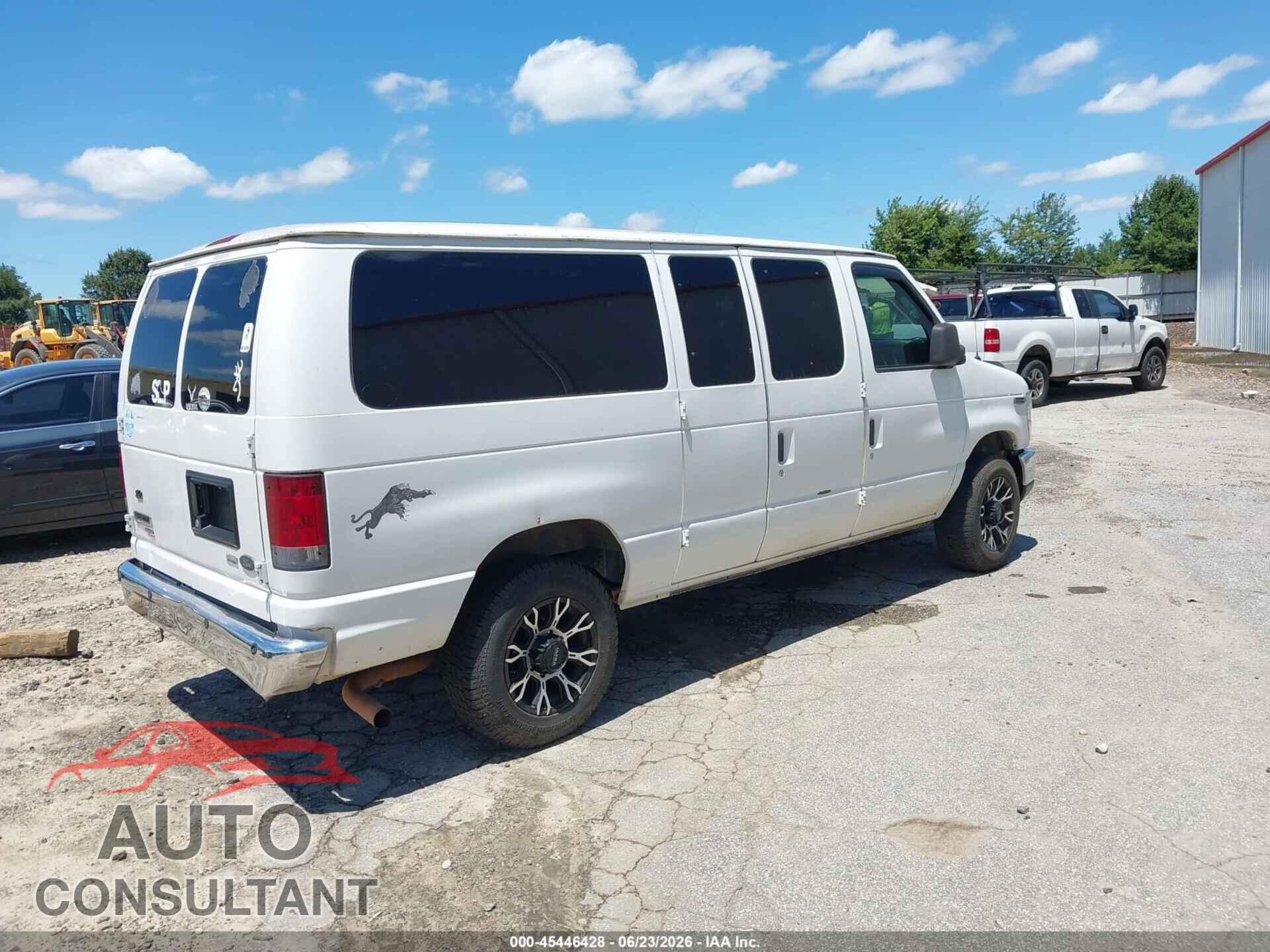 FORD E-350 SUPER DUTY 2011 - 1FBNE3BLXBDA64594