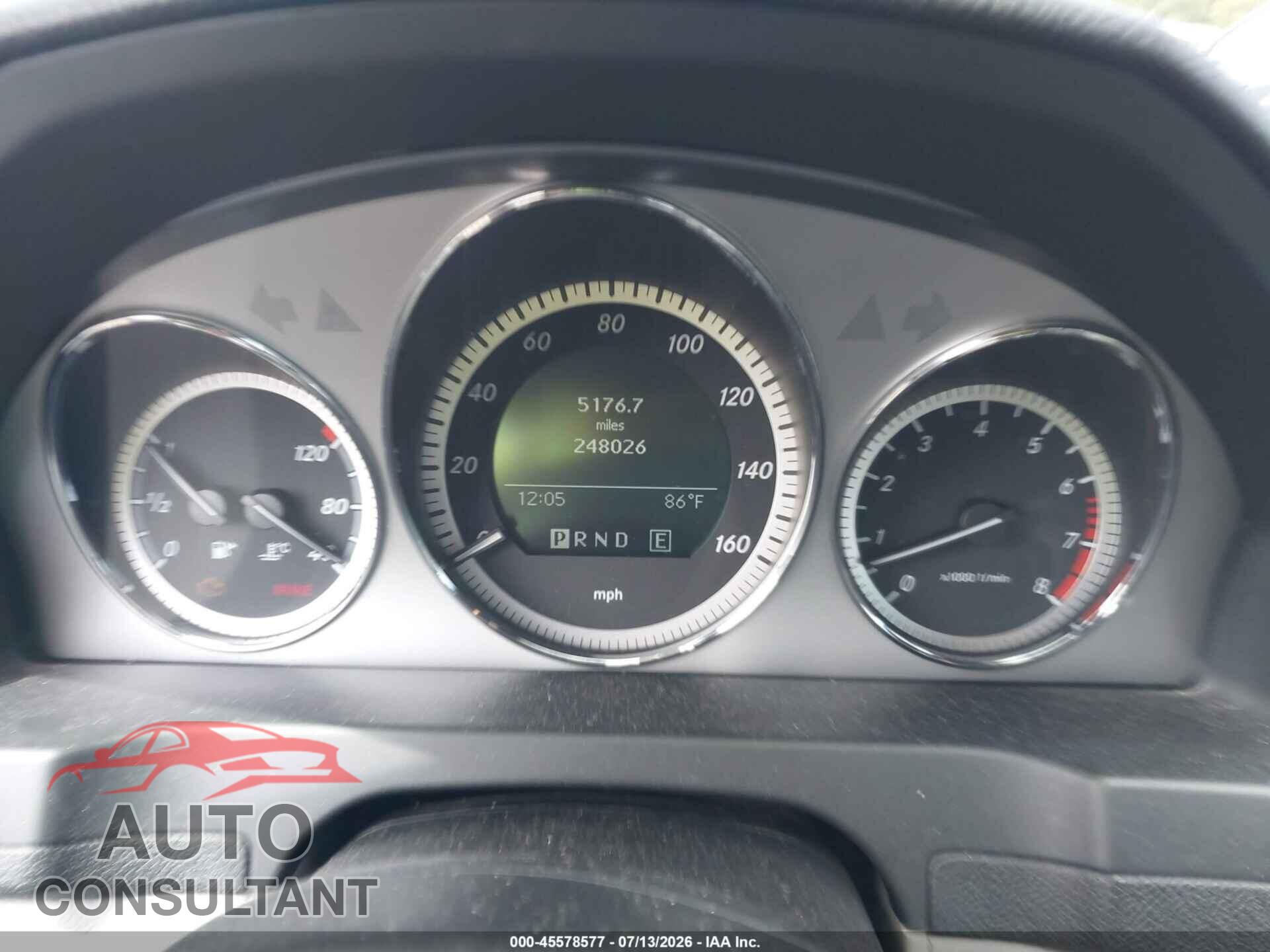 MERCEDES-BENZ C 300 2011 - WDDGF8BB2BR173372