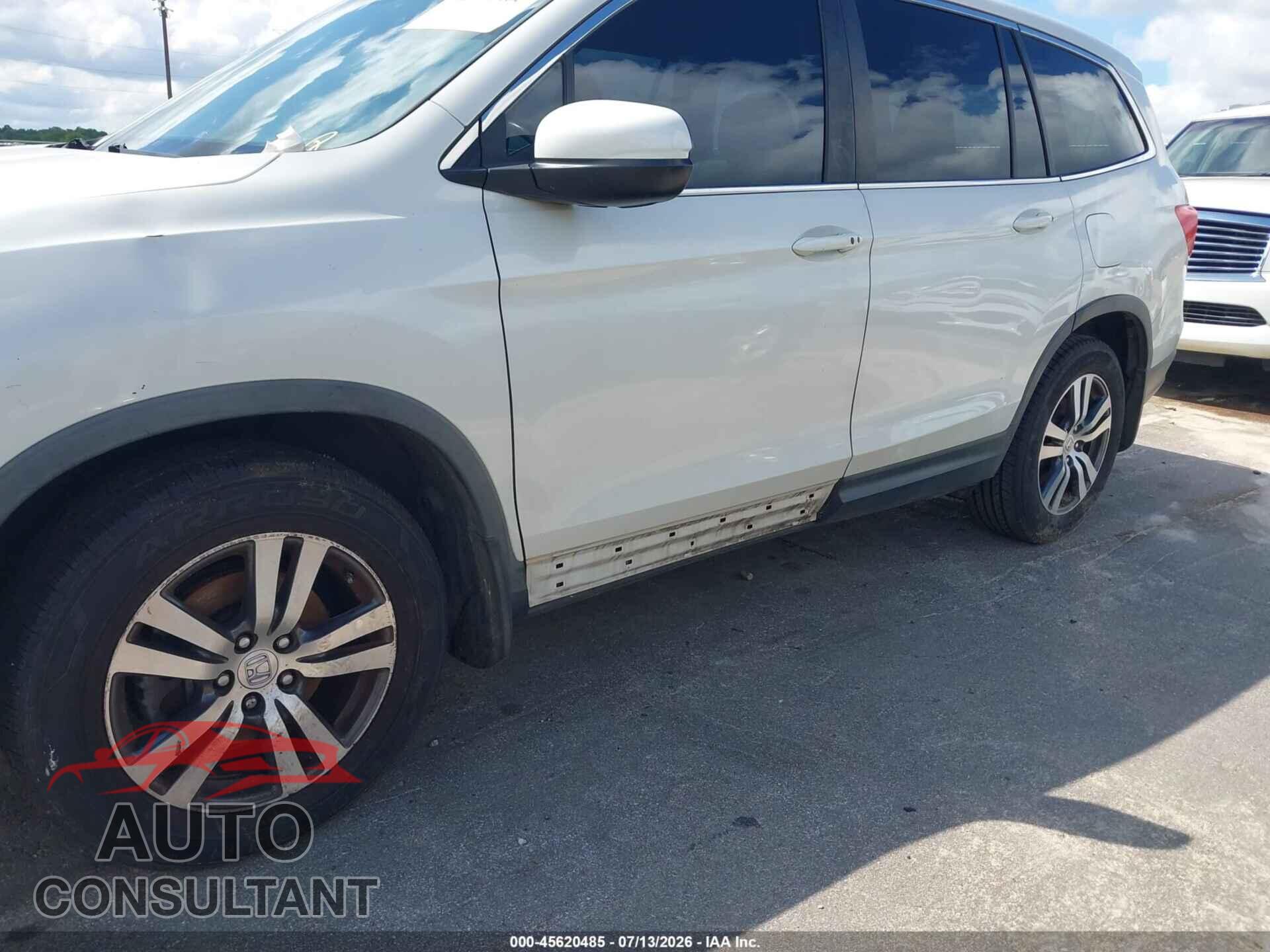 HONDA PILOT 2016 - 5FNYF5H51GB026665