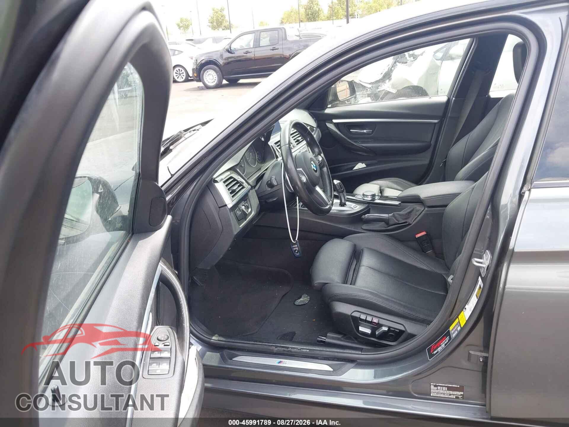 BMW 330E 2018 - WBA8E1C54JA178147
