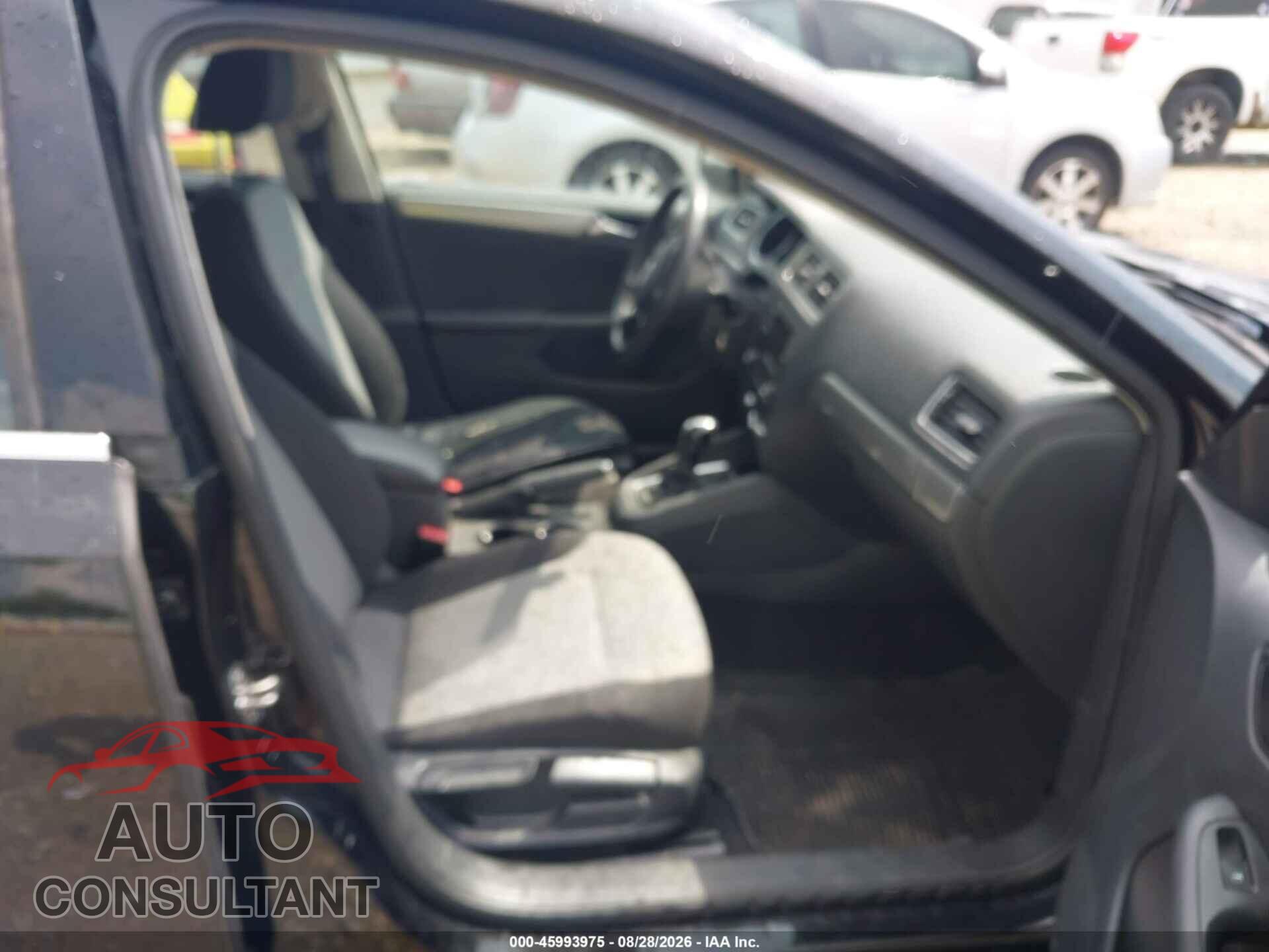 VOLKSWAGEN JETTA 2017 - 3VW2B7AJ6HM277115