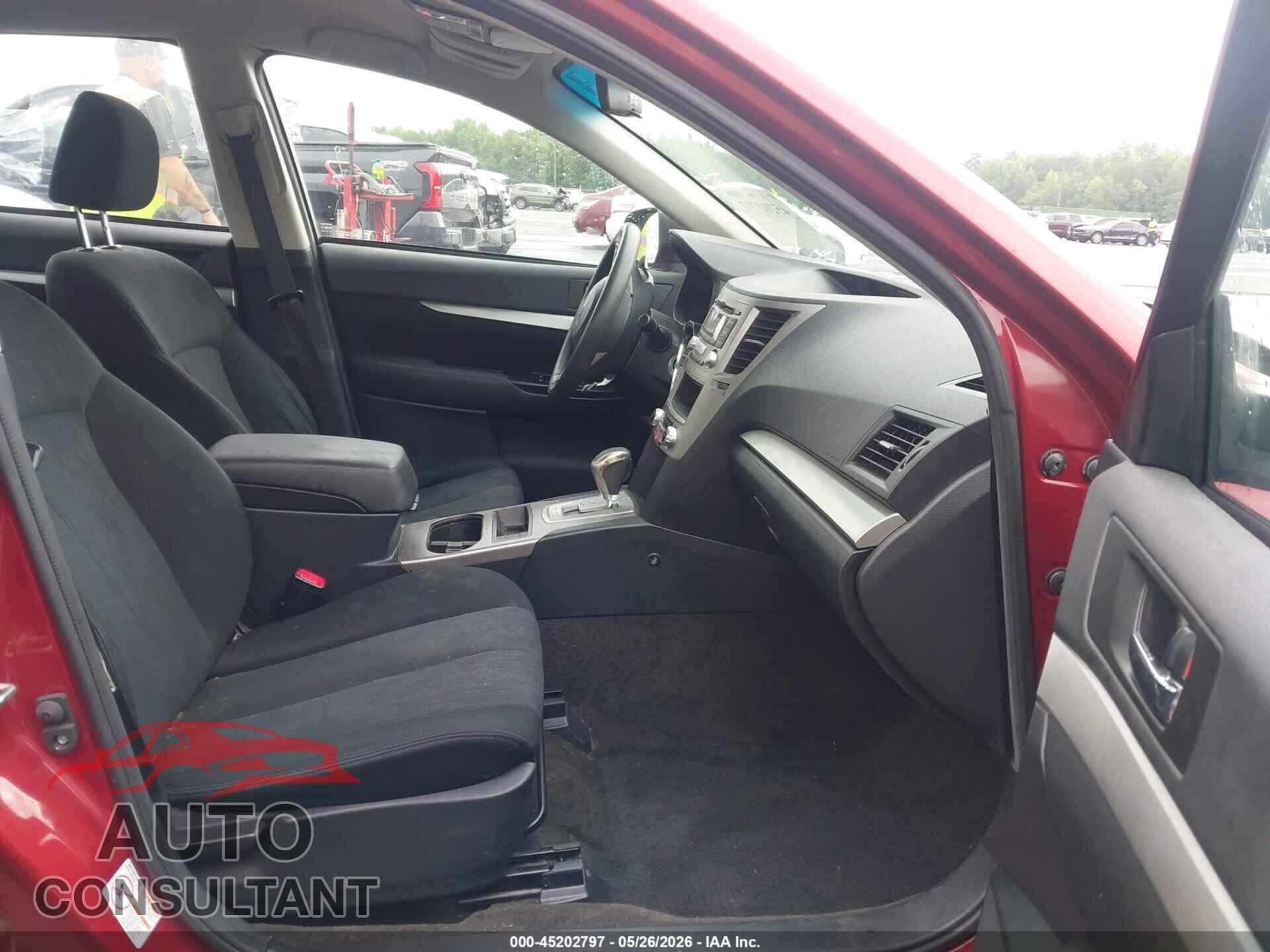 SUBARU LEGACY 2014 - 4S3BMBA68E3035659