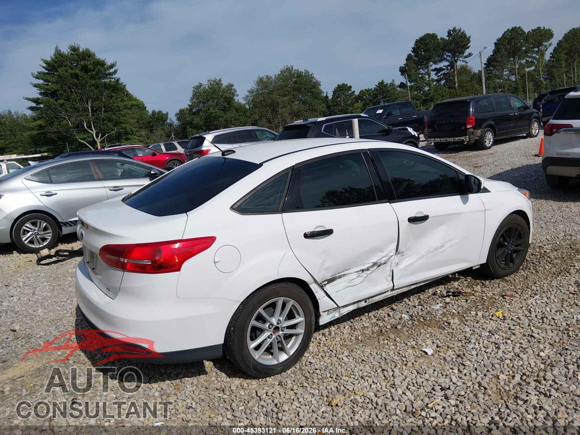 FORD FOCUS 2018 - 1FADP3F28JL287889