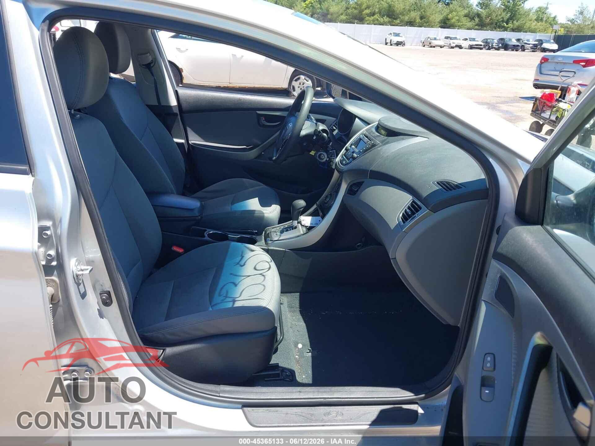 HYUNDAI ELANTRA 2013 - 5NPDH4AE8DH278732