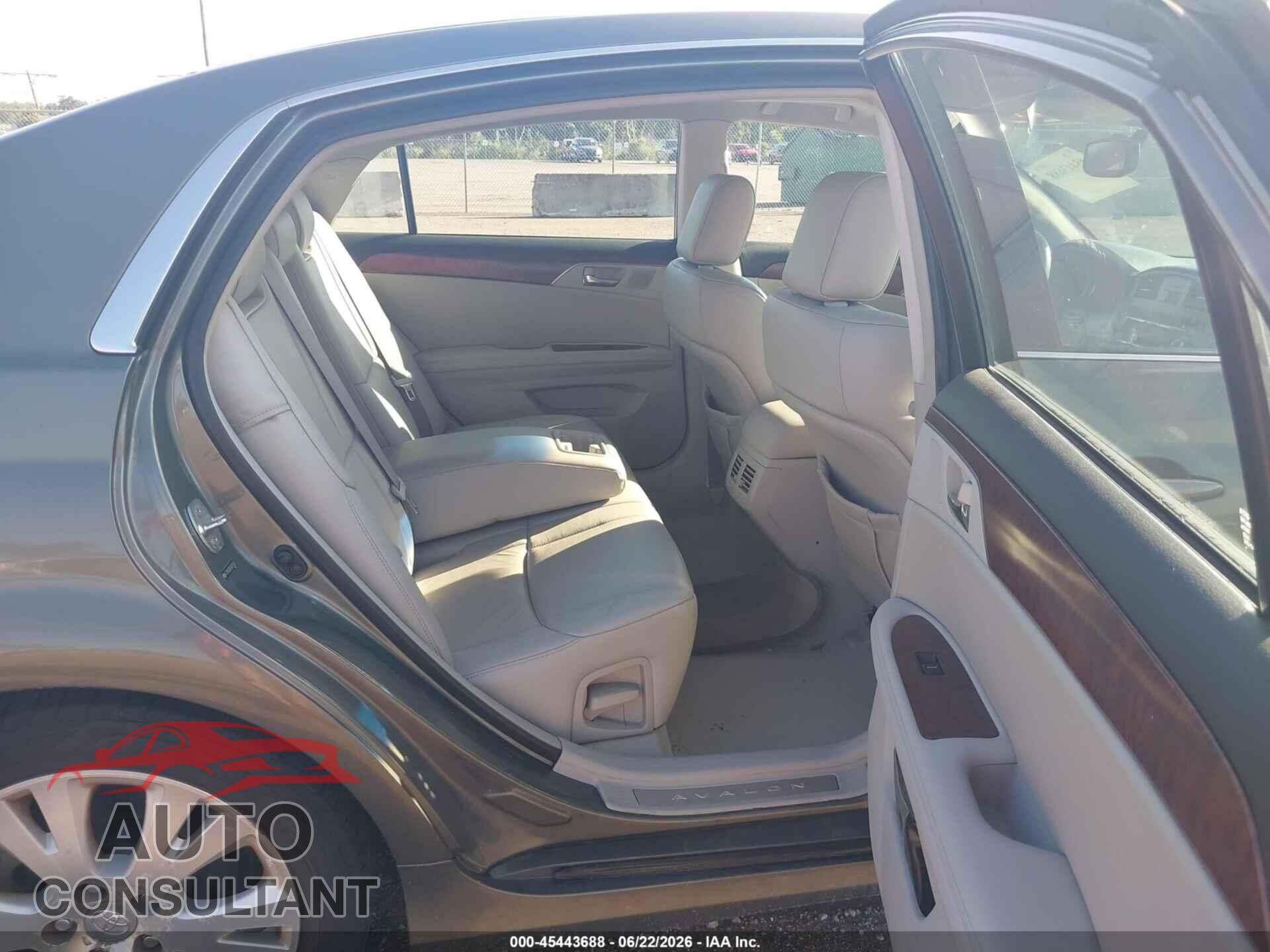 TOYOTA AVALON 2011 - 4T1BK3DB7BU374564