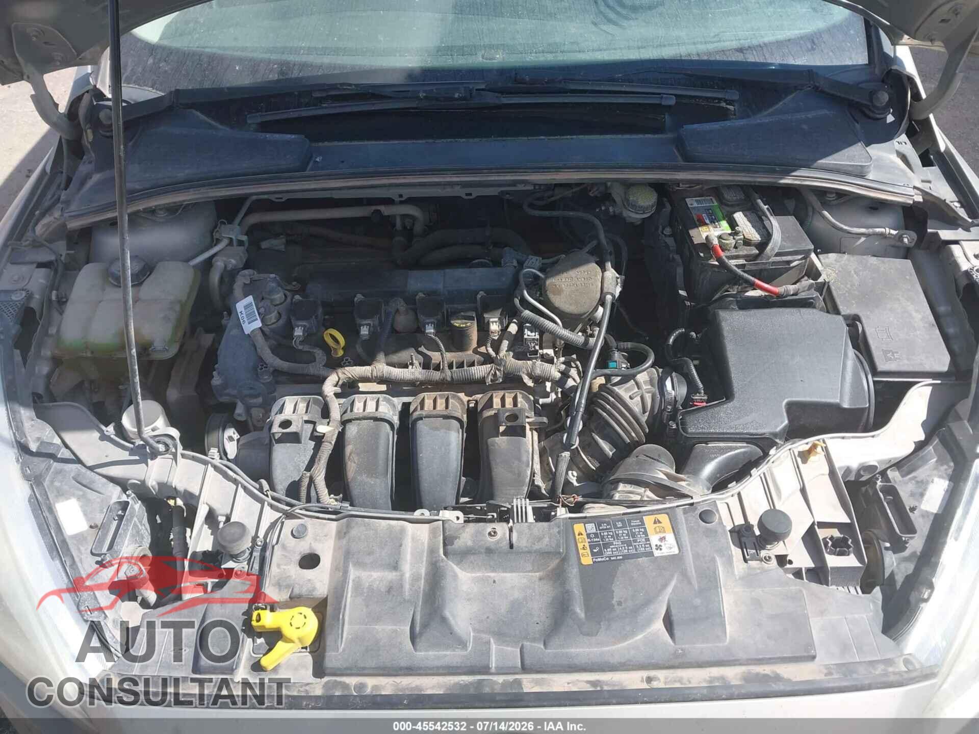 FORD FOCUS 2015 - 1FADP3F28FL261249