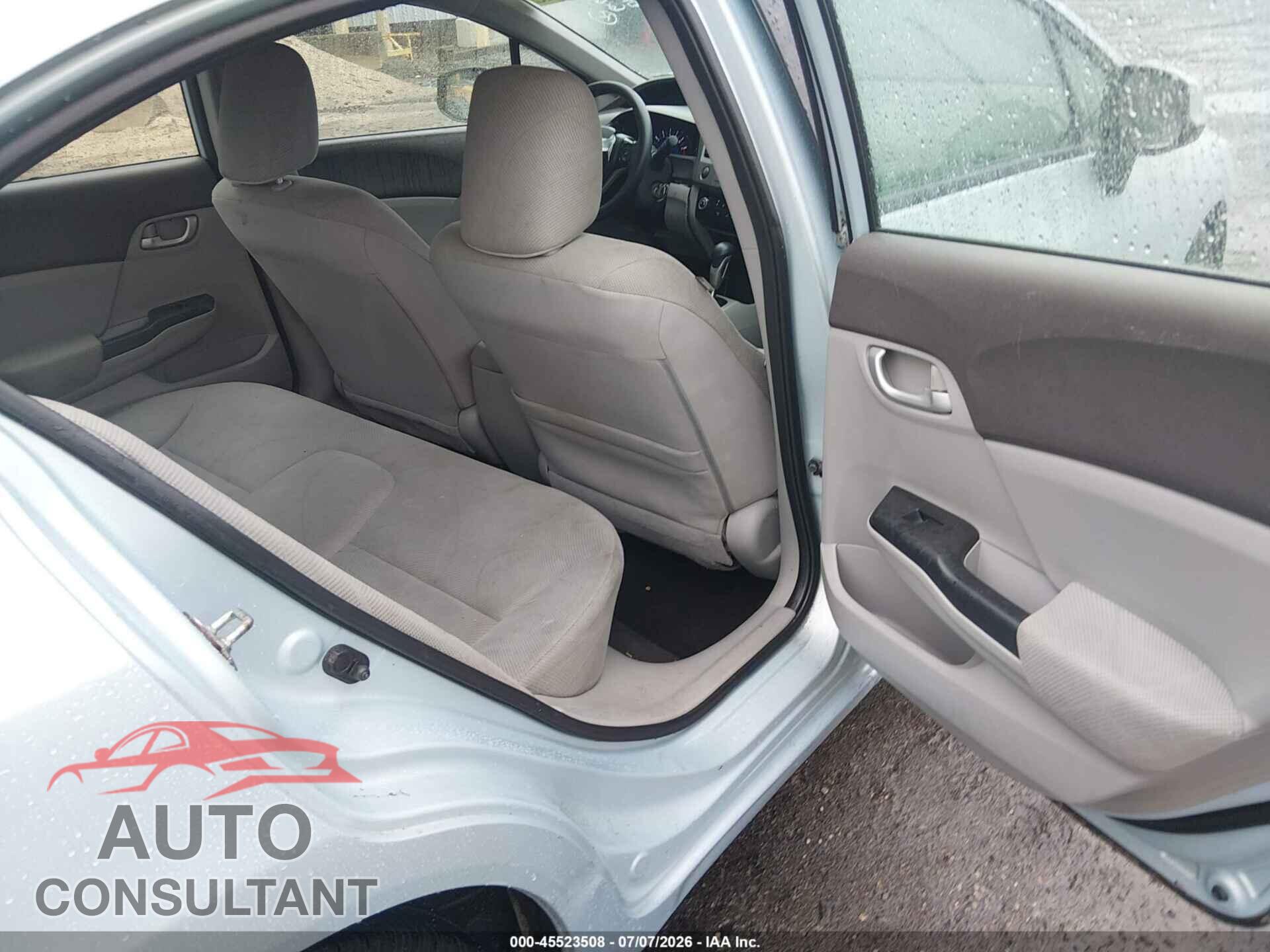 HONDA CIVIC 2012 - 2HGFB2F58CH546887