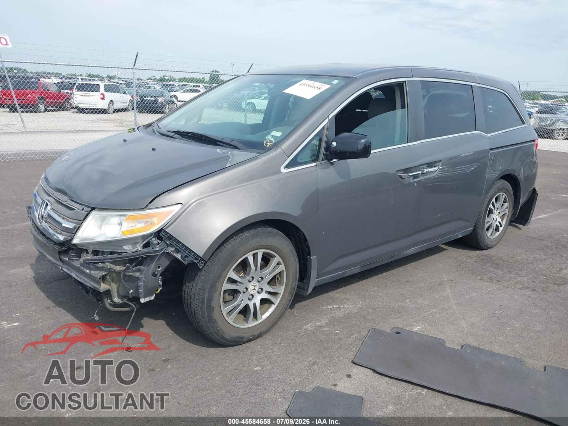 HONDA ODYSSEY 2013 - 5FNRL5H46DB070774