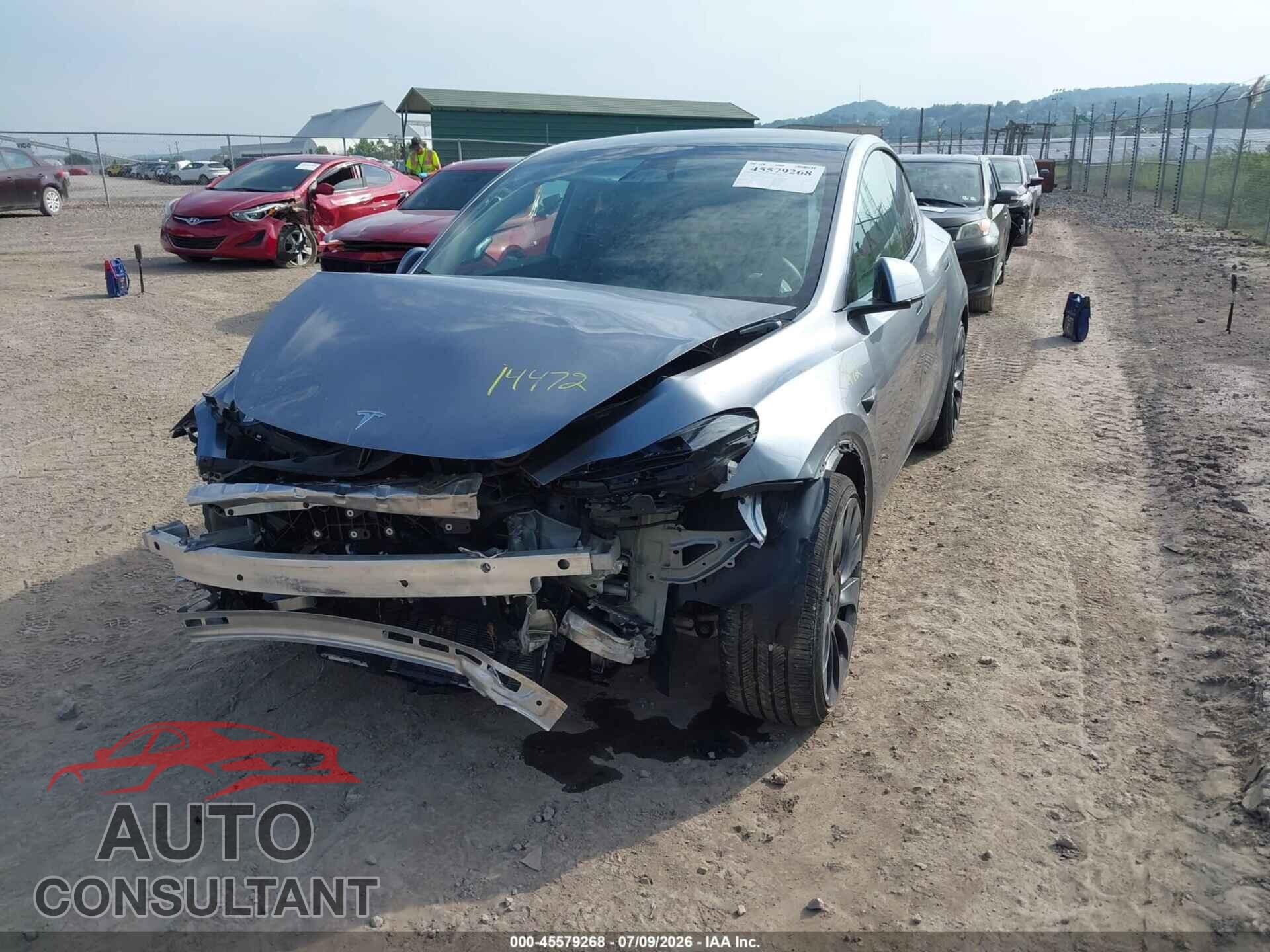TESLA MODEL Y 2024 - 7SAYGDEF6RA320277