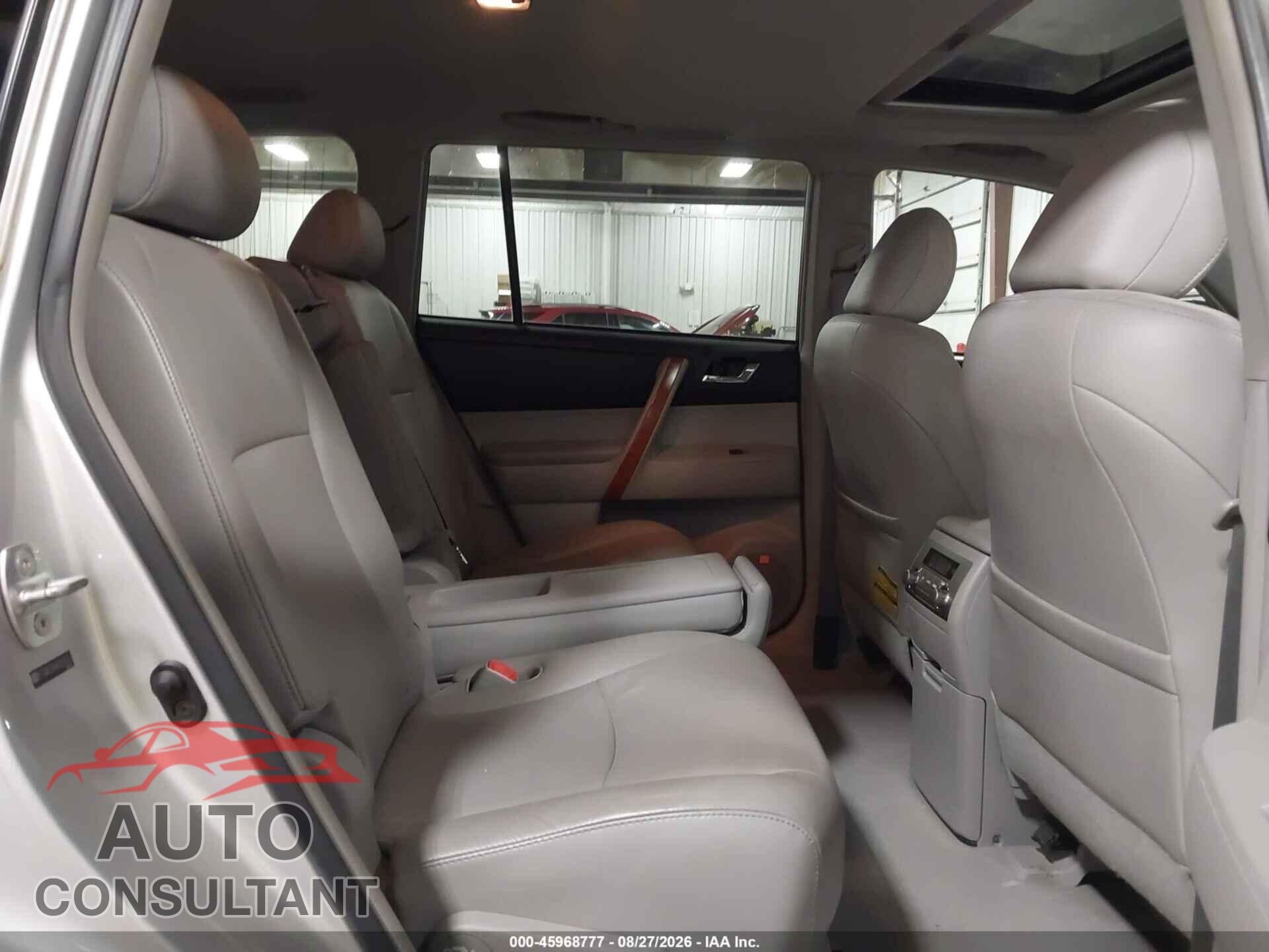 TOYOTA HIGHLANDER 2010 - 5TDDK3EH6AS024524