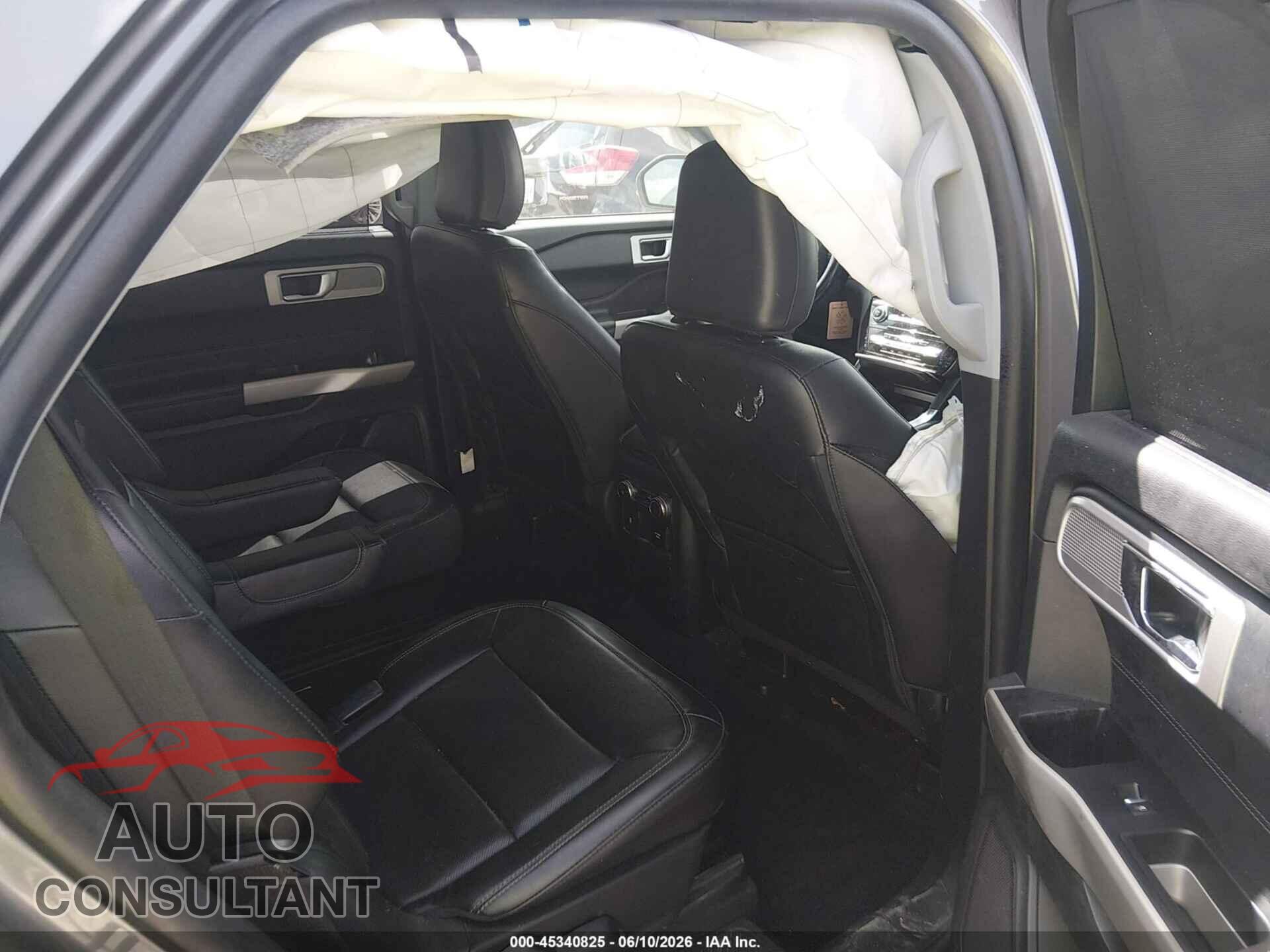 FORD EXPLORER 2022 - 1FMSK7FH5NGA63940