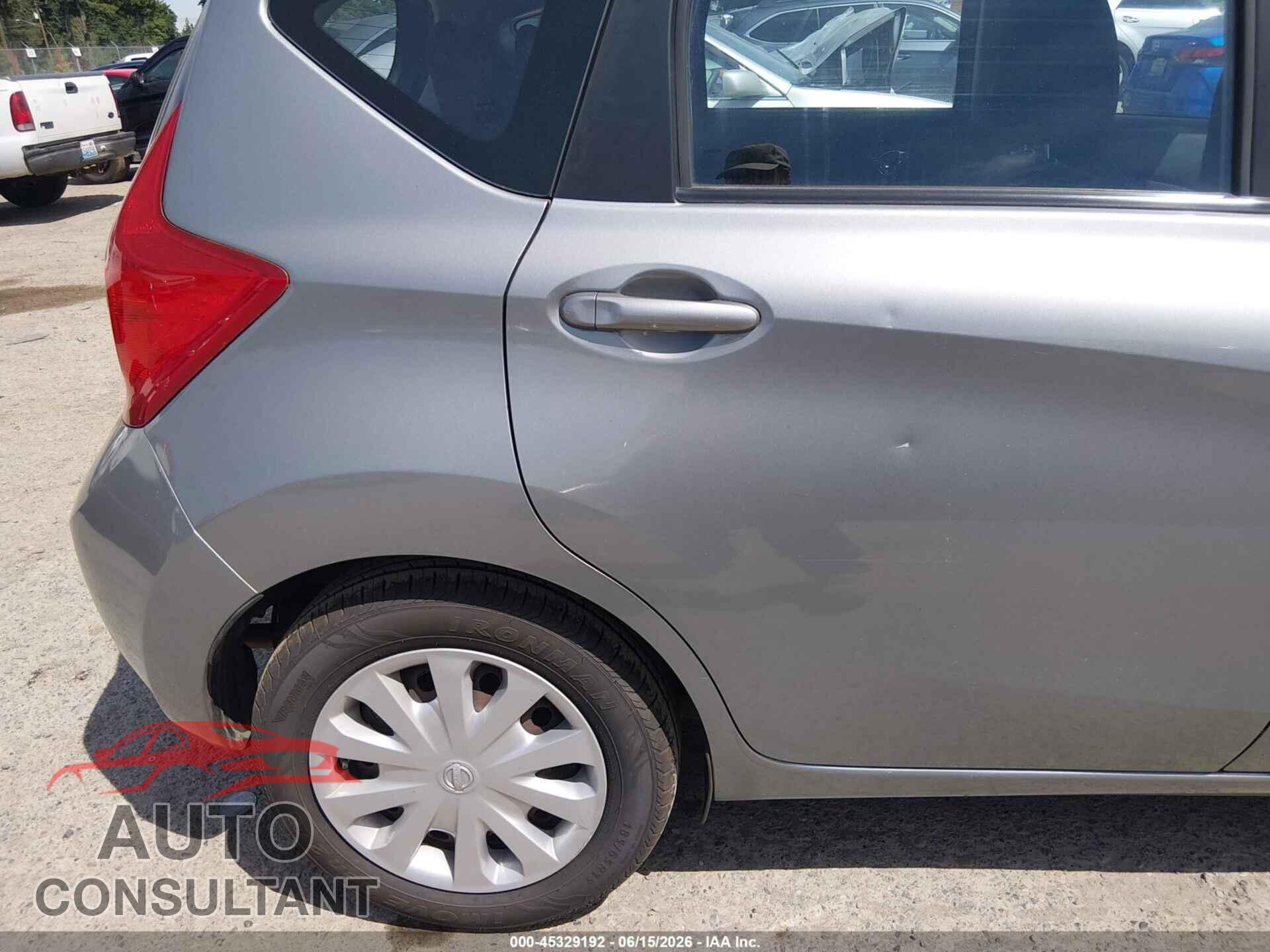 NISSAN VERSA NOTE 2015 - 3N1CE2CP2FL358296