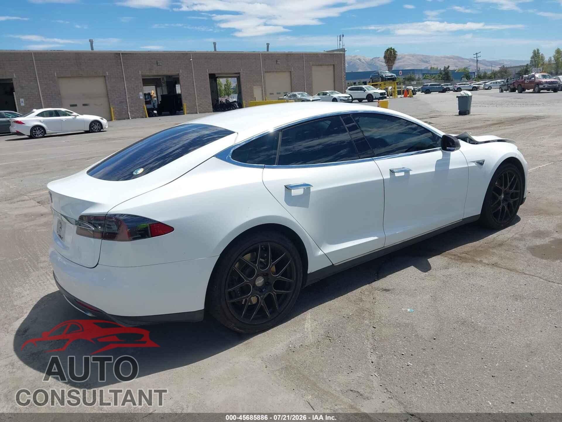 TESLA MODEL S 2012 - 5YJSA1CNXCFP02948
