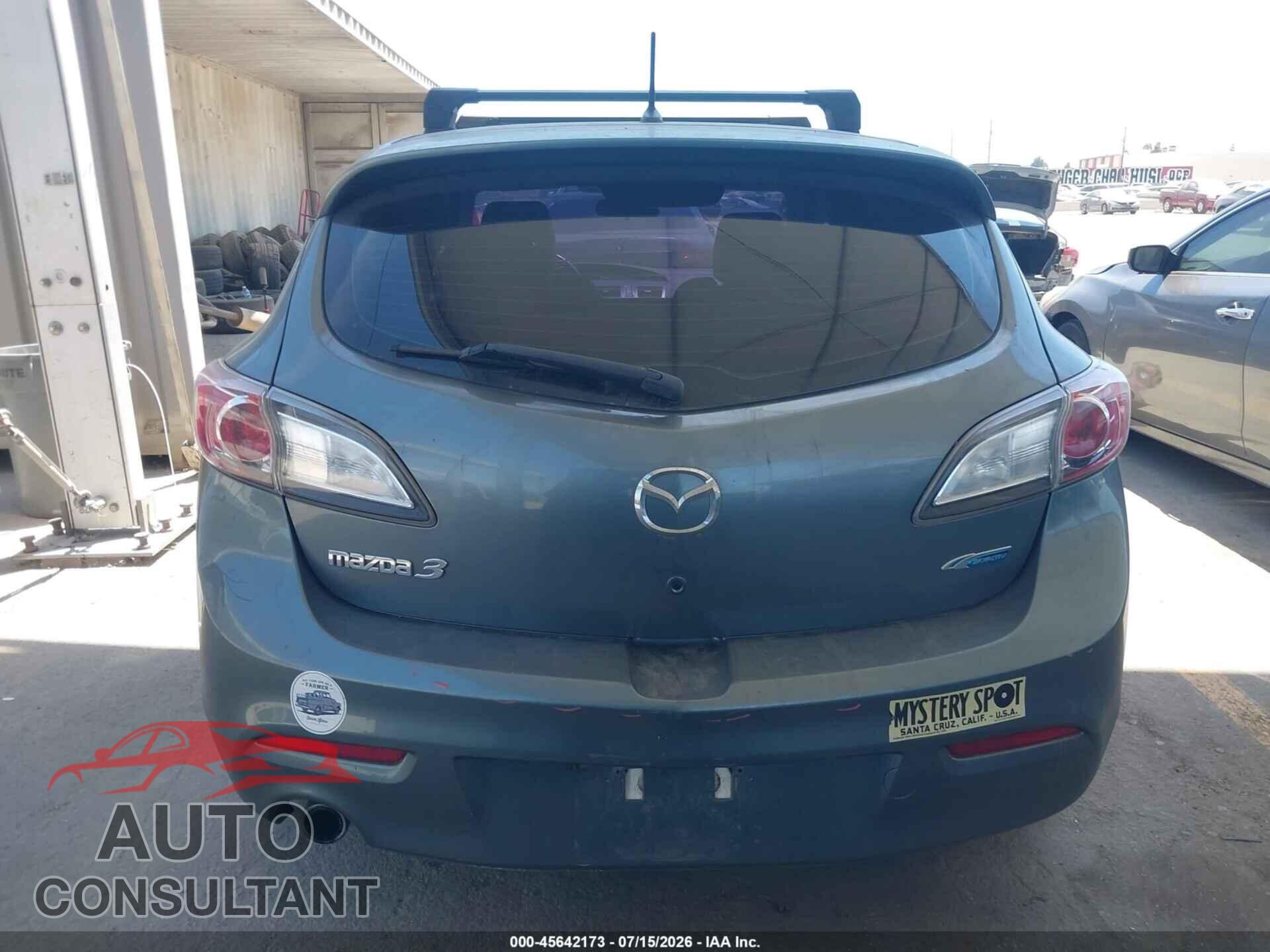 MAZDA MAZDA3 2012 - JM1BL1M74C1631068