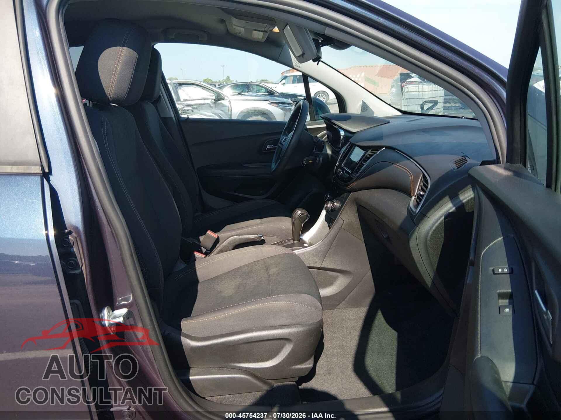CHEVROLET TRAX 2019 - 3GNCJKSB3KL268008