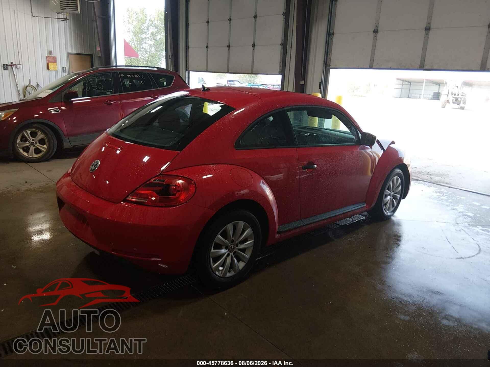 VOLKSWAGEN BEETLE 2014 - 3VWFP7AT2EM625573