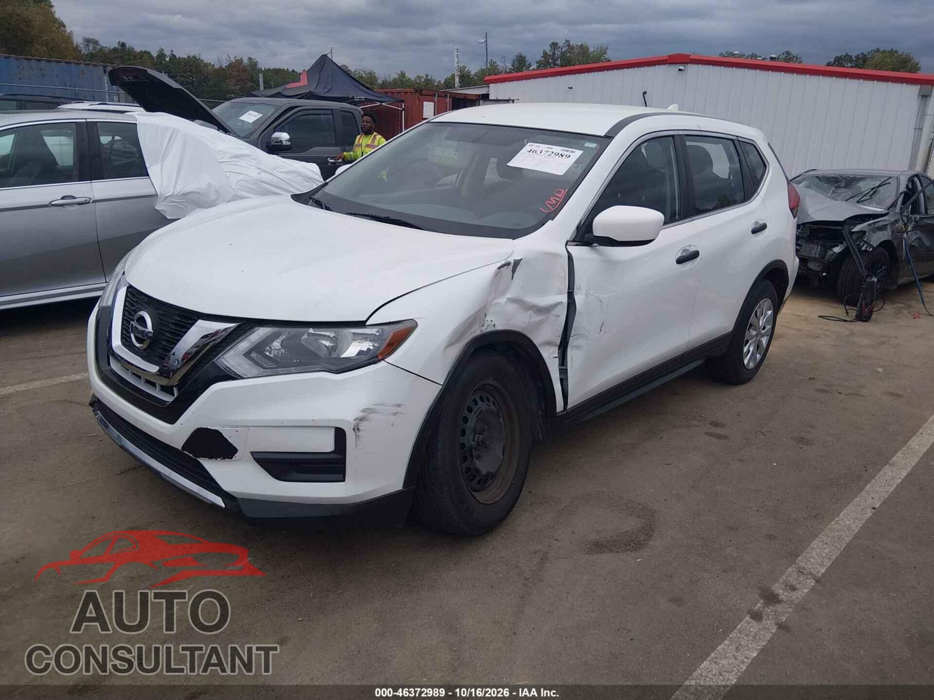 NISSAN ROGUE 2017 - KNMAT2MV7HP545869