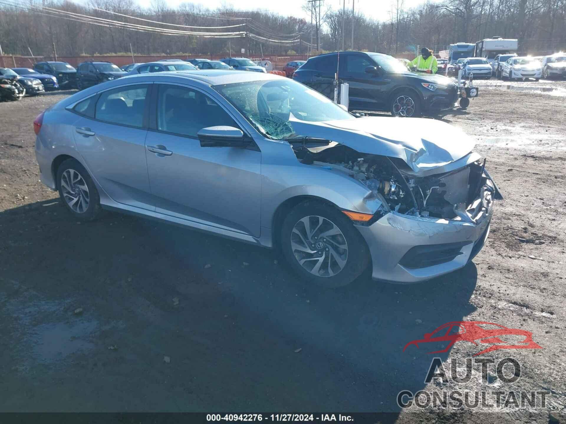 HONDA CIVIC 2018 - 2HGFC2F73JH572065