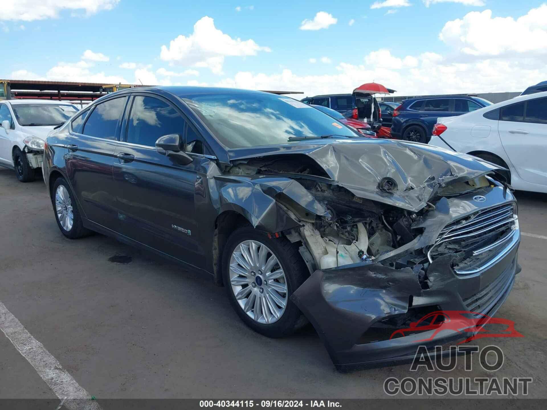 FORD FUSION HYBRID 2016 - 3FA6P0LU2GR134335