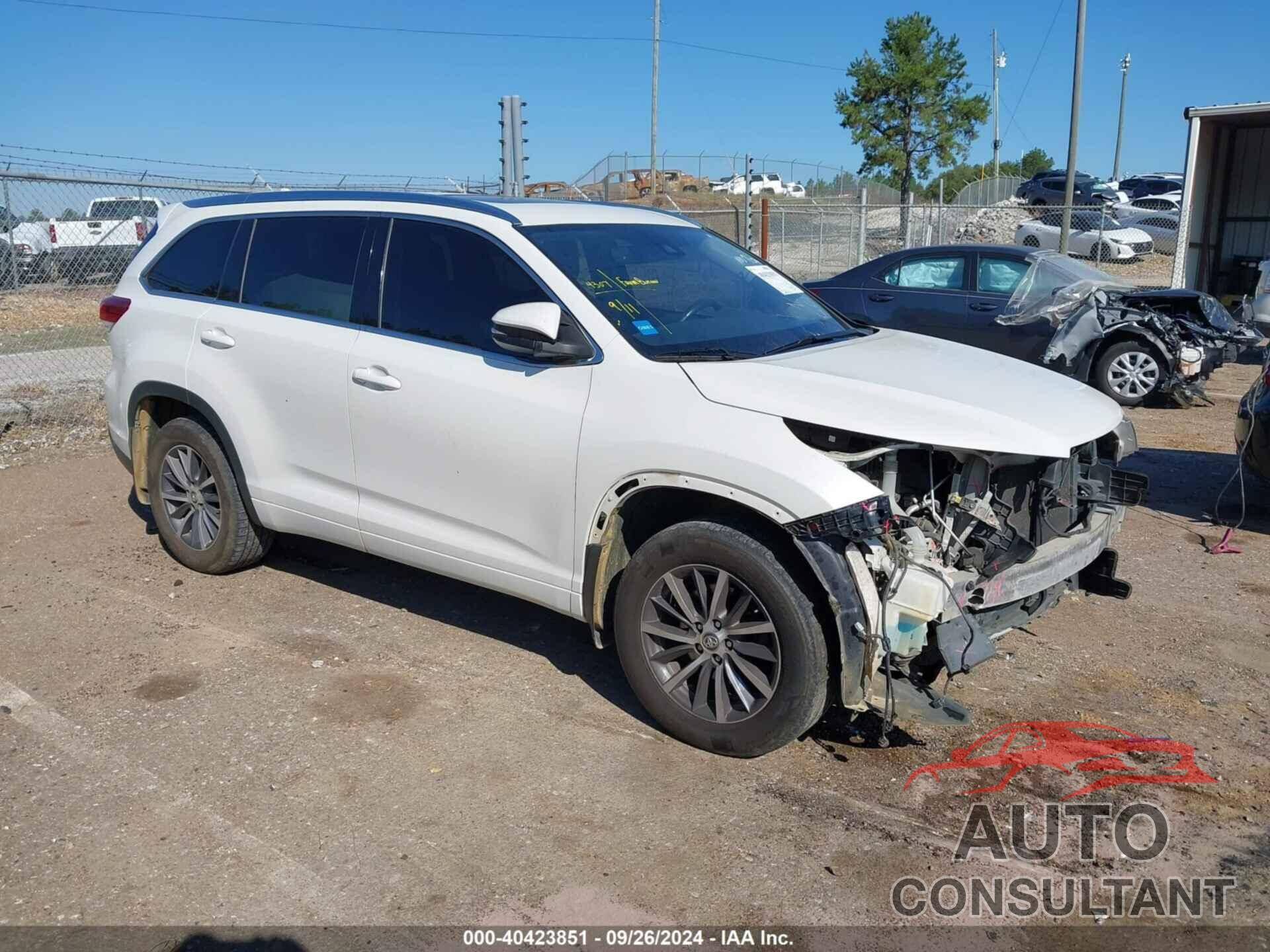 TOYOTA HIGHLANDER 2017 - 5TDJZRFH8HS512724