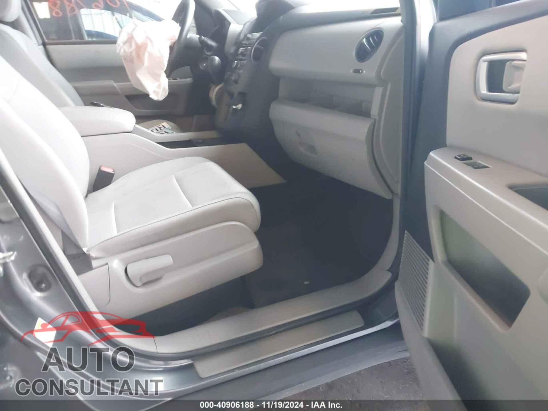 HONDA PILOT 2013 - 5FNYF4H20DB037040