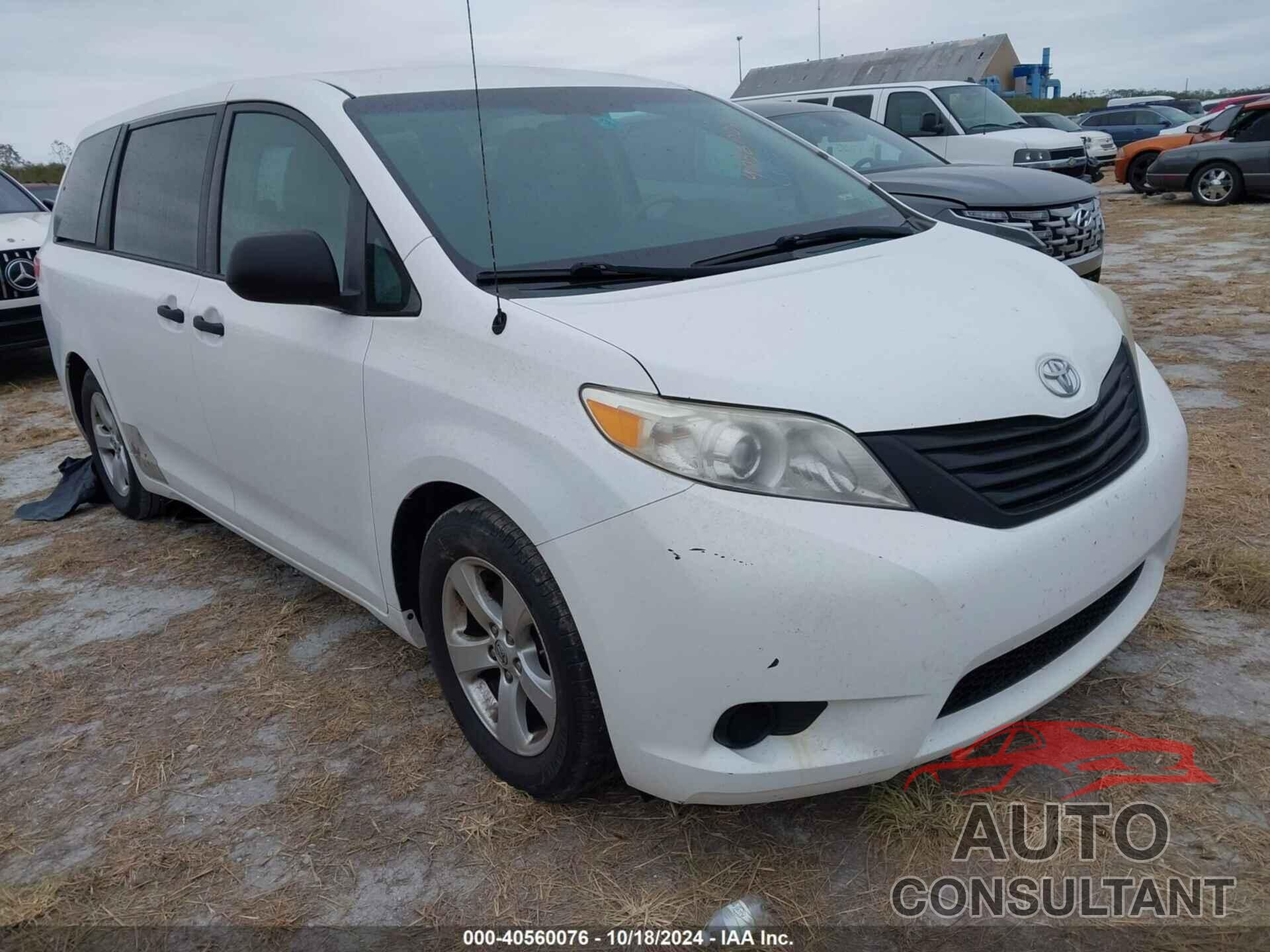 TOYOTA SIENNA 2013 - 5TDZK3DC0DS341165