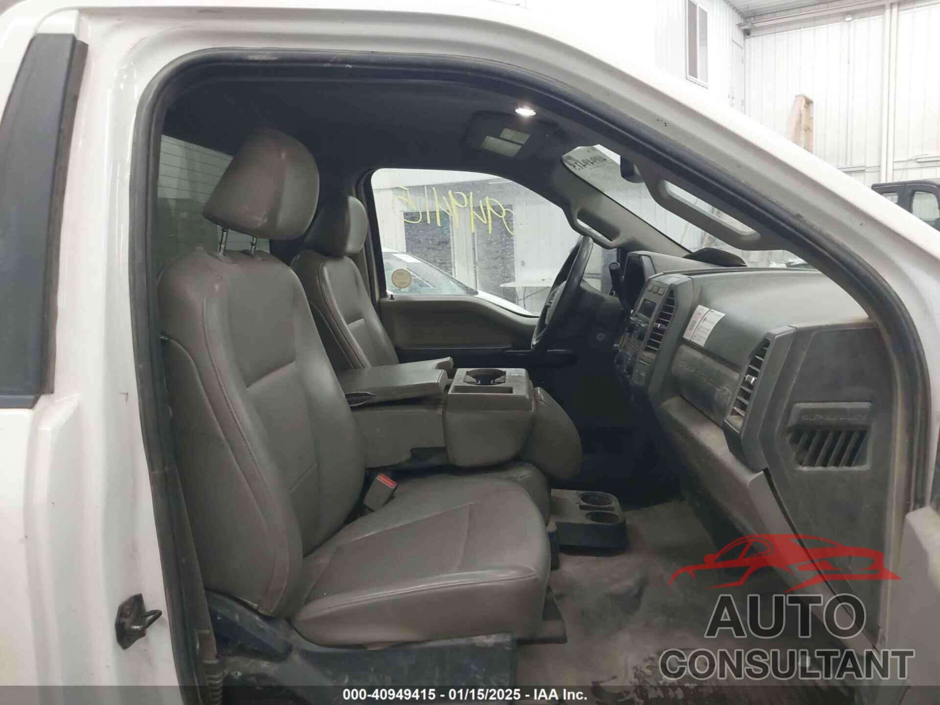 FORD F-250 2017 - 1FTBF2B60HED72098
