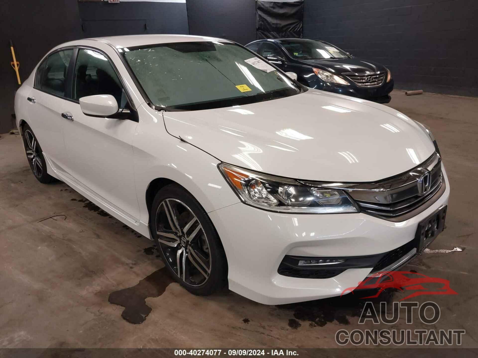 HONDA ACCORD 2017 - 1HGCR2F11HA020361