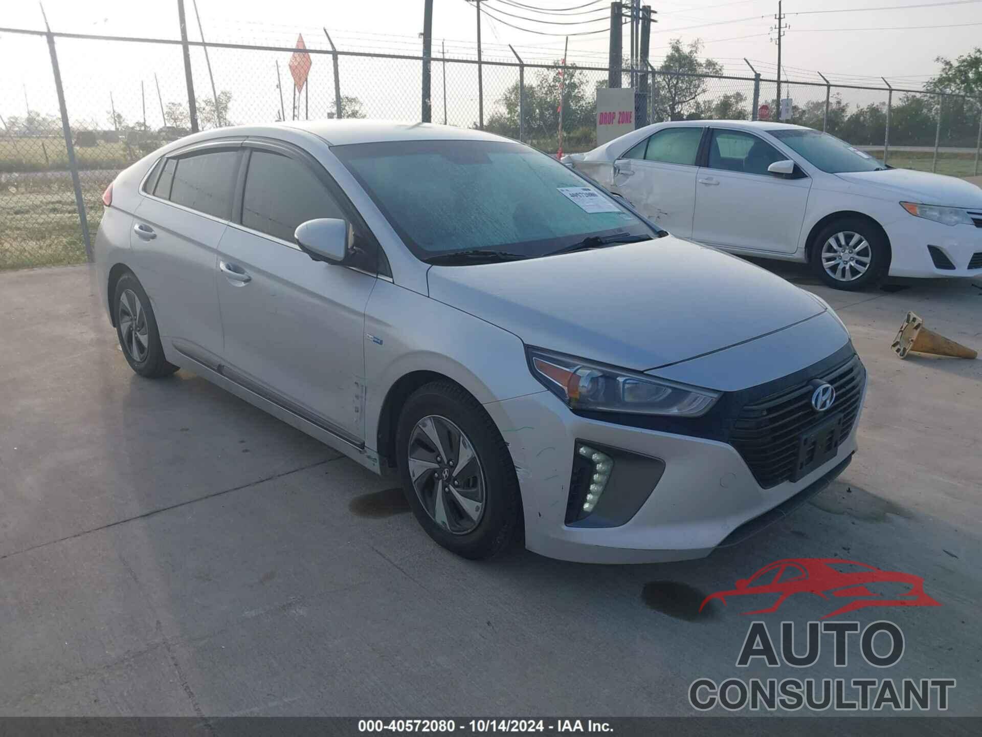 HYUNDAI IONIQ 2018 - KMHC75LC1JU102957