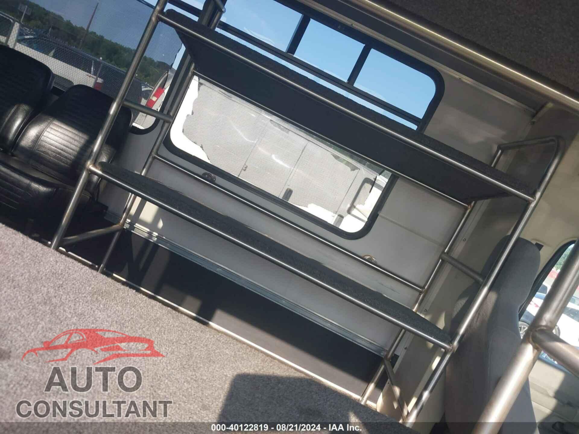 FORD E-350 CUTAWAY 2012 - 1FDEE3FL7CDA95823