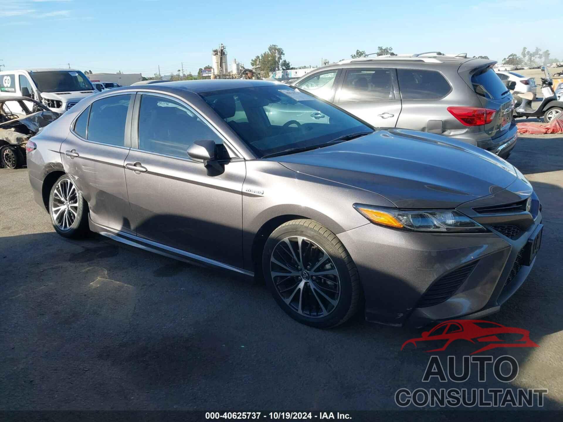 TOYOTA CAMRY 2019 - 4T1B21HK2KU010227