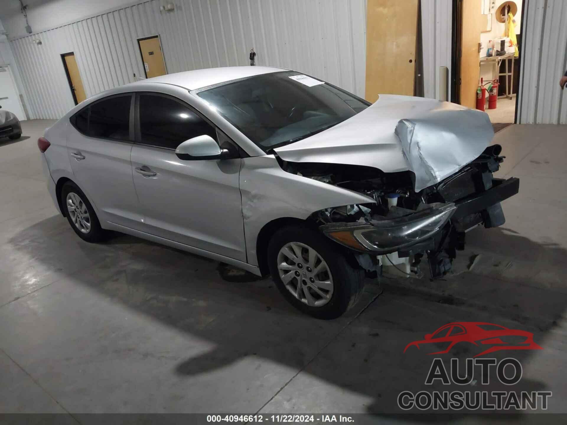 HYUNDAI ELANTRA 2017 - KMHD74LFXHU111496