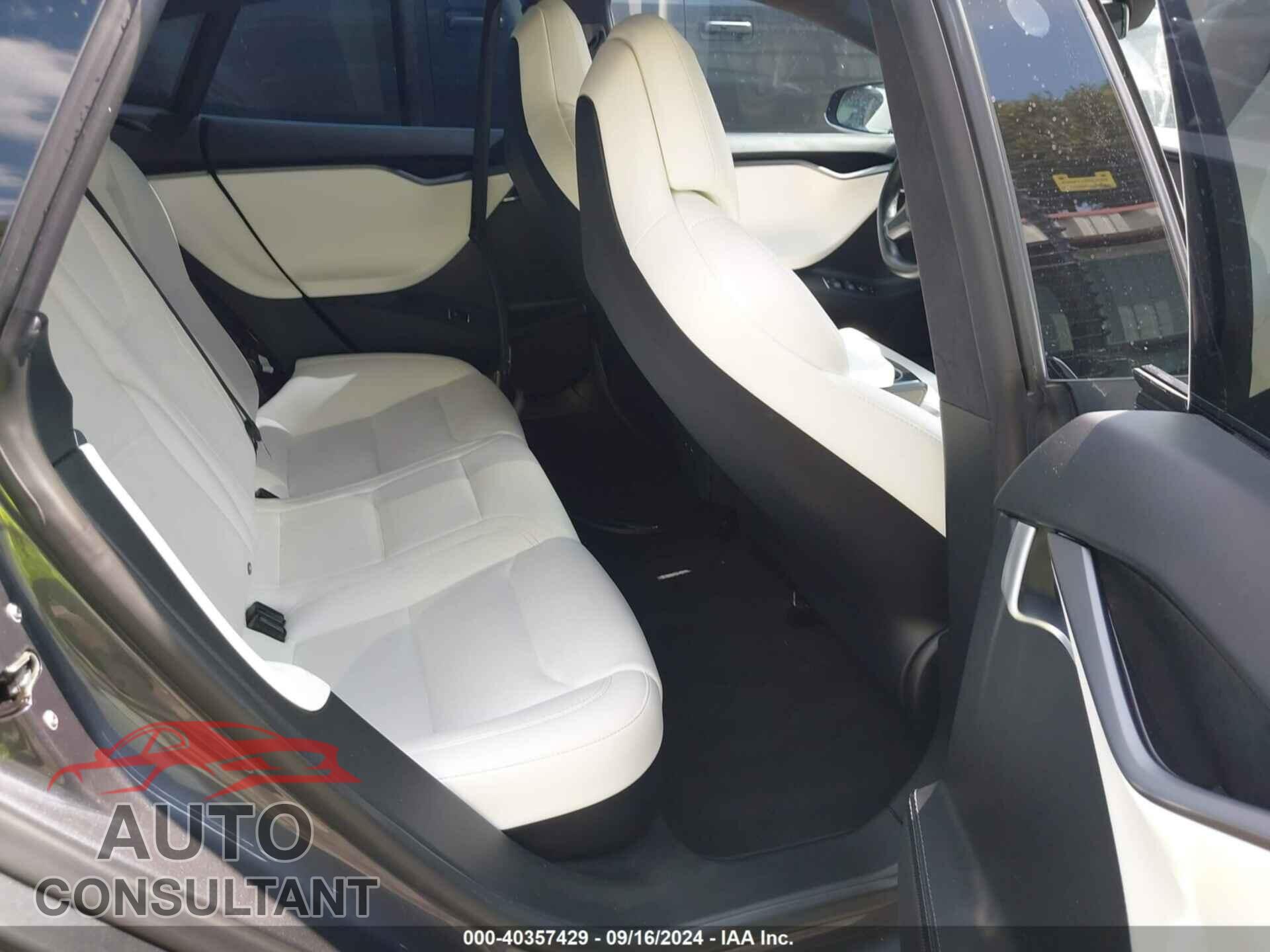 TESLA MODEL S 2018 - 5YJSA1E20JF294976