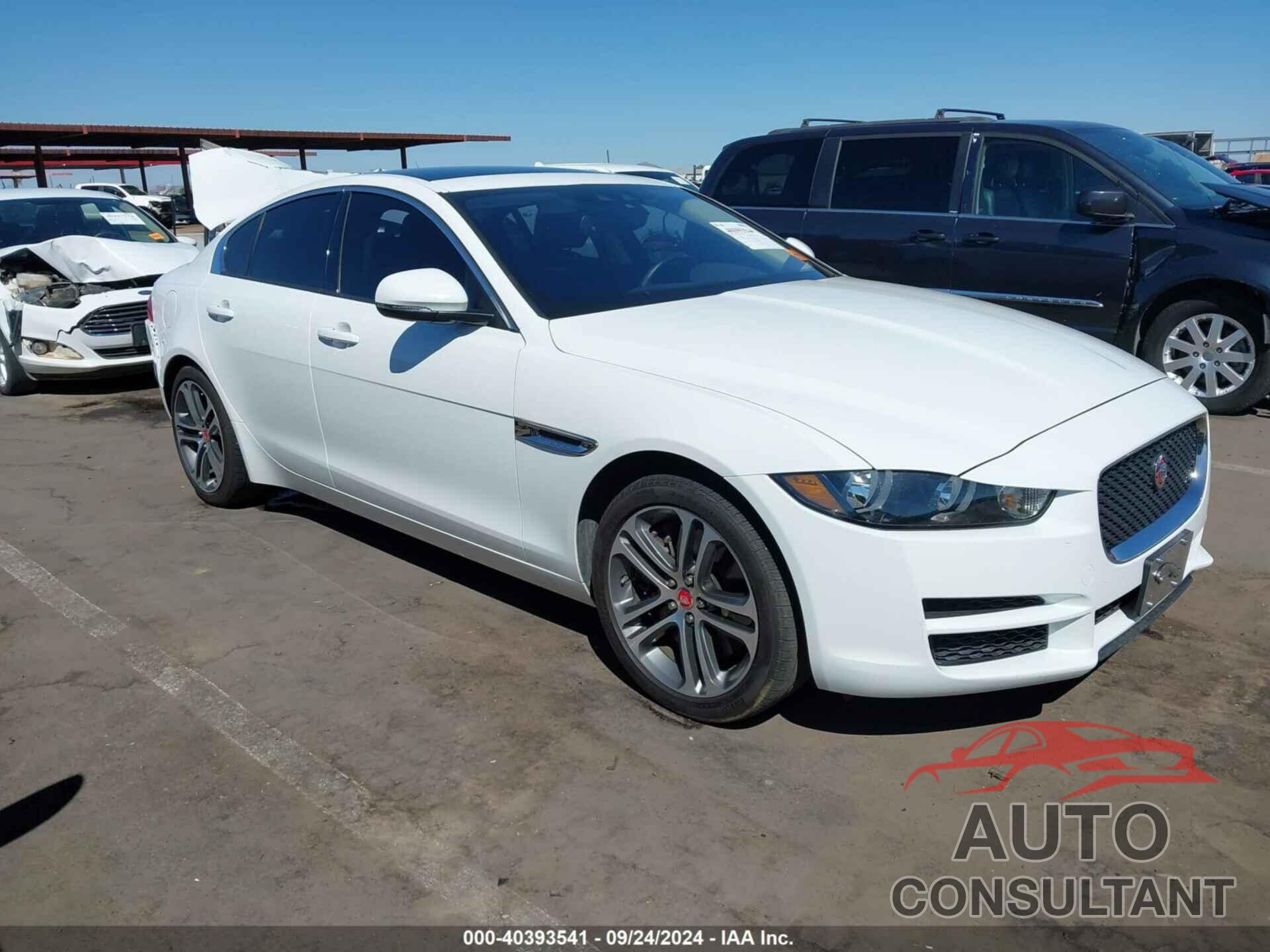 JAGUAR XE 2017 - SAJAJ4BV8HA973829