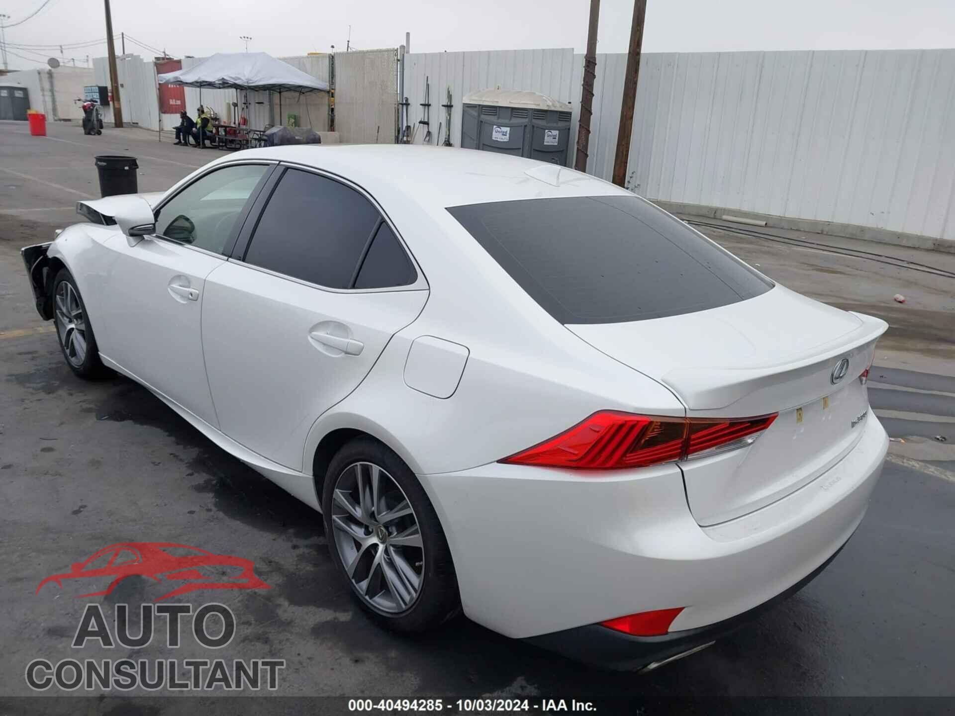 LEXUS IS 2020 - JTHAA1D28L5102543