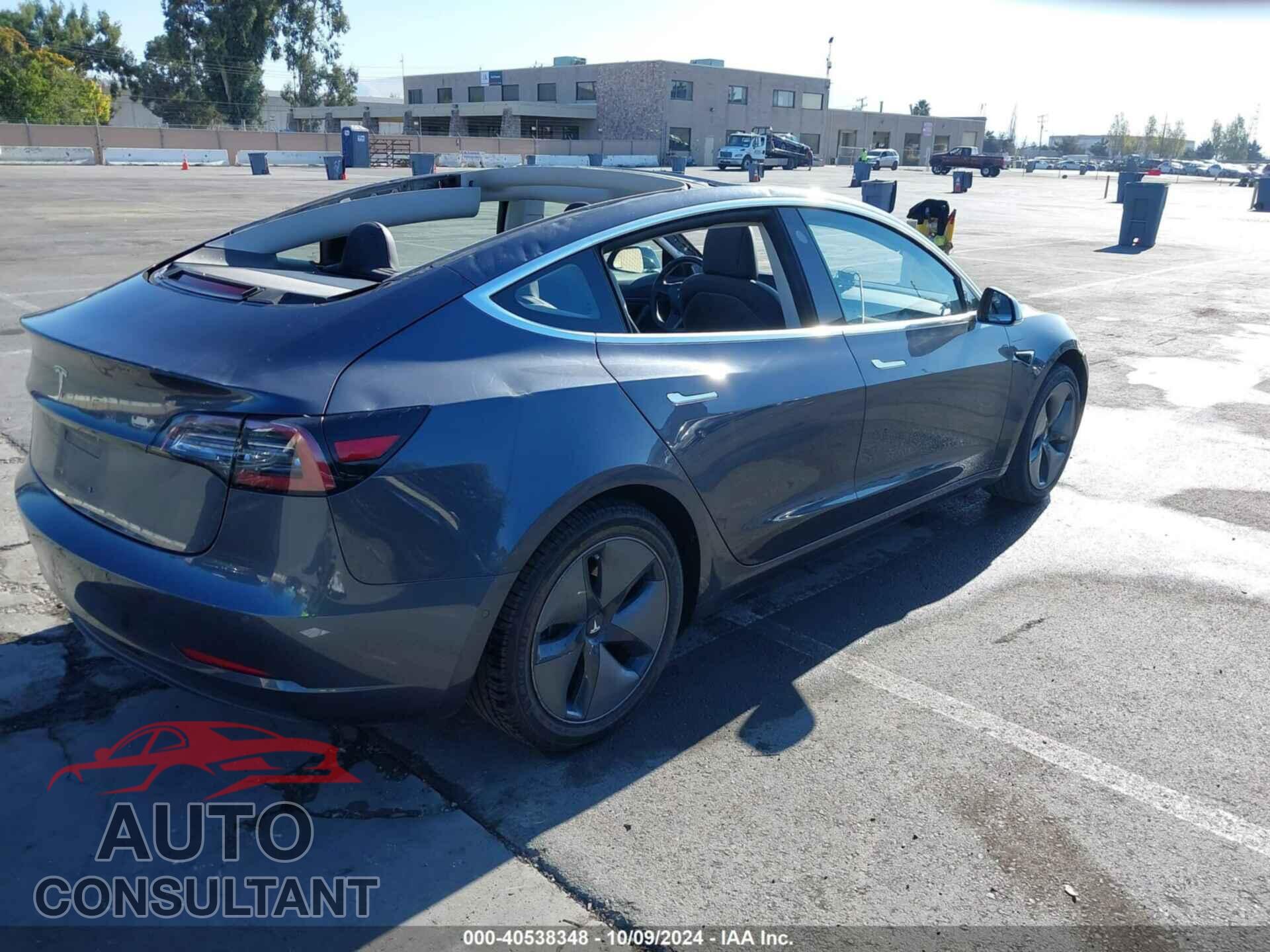 TESLA MODEL 3 2018 - 5YJ3E1EA7JF033831