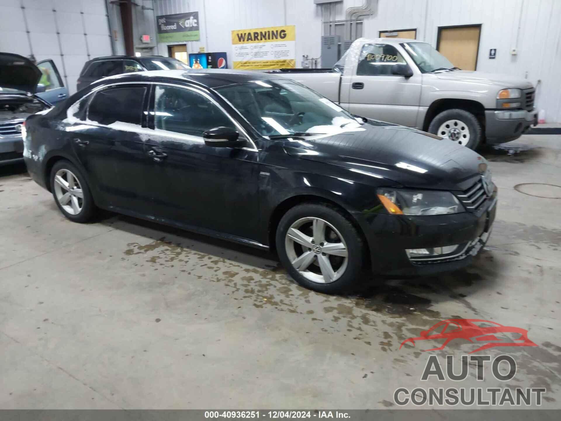 VOLKSWAGEN PASSAT 2015 - 1VWAT7A33FC115418