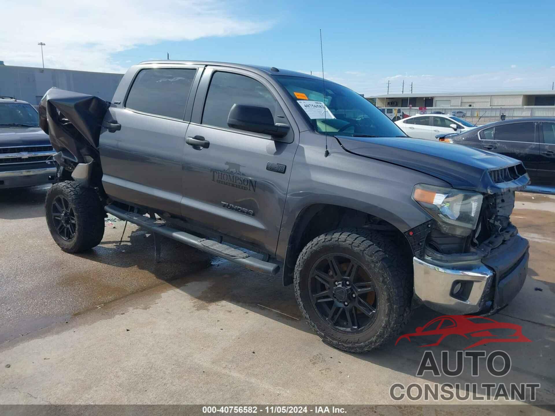 TOYOTA TUNDRA 2018 - 5TFDW5F10JX774724