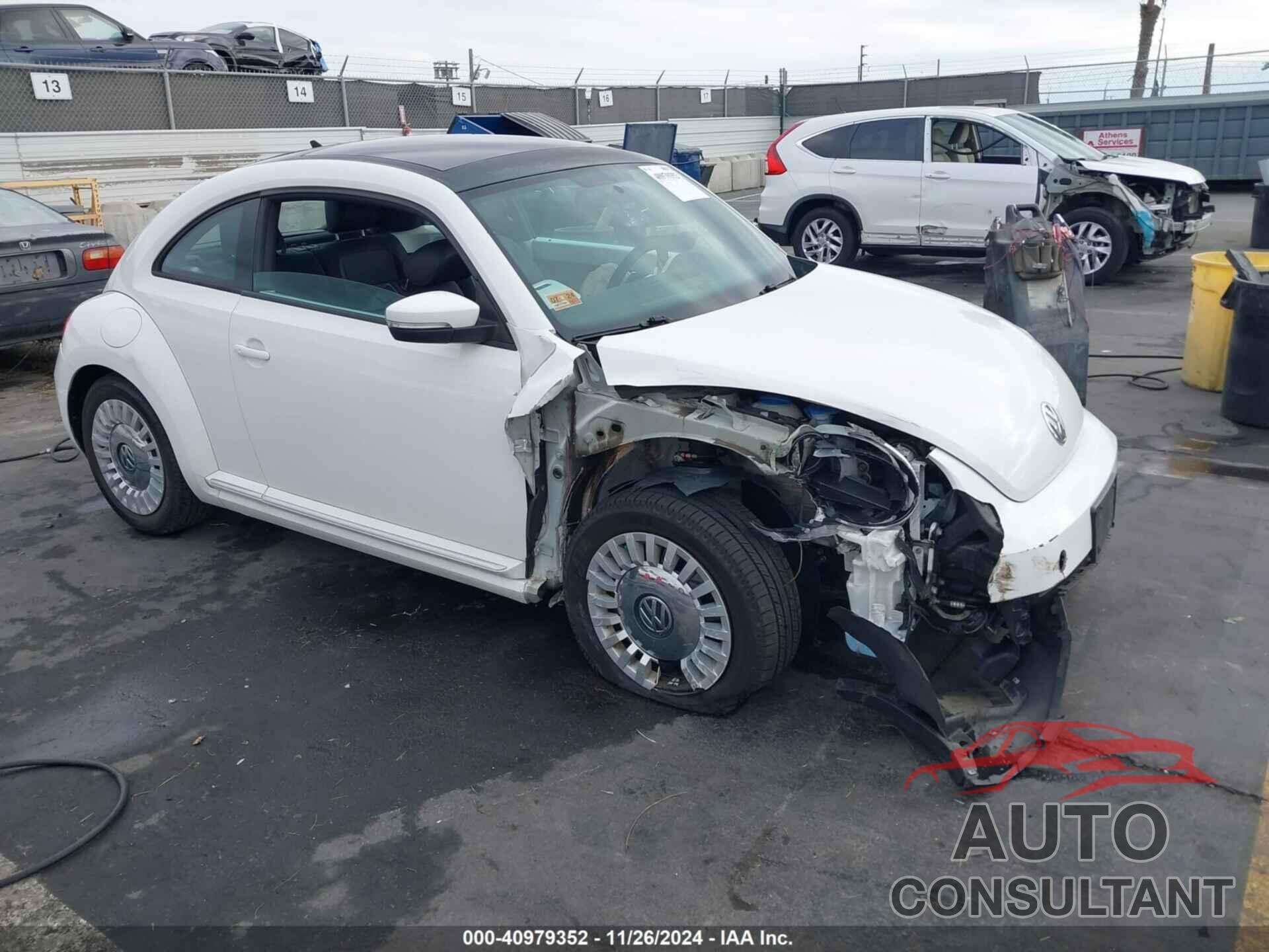 VOLKSWAGEN BEETLE 2013 - 3VWJP7ATXDM660631