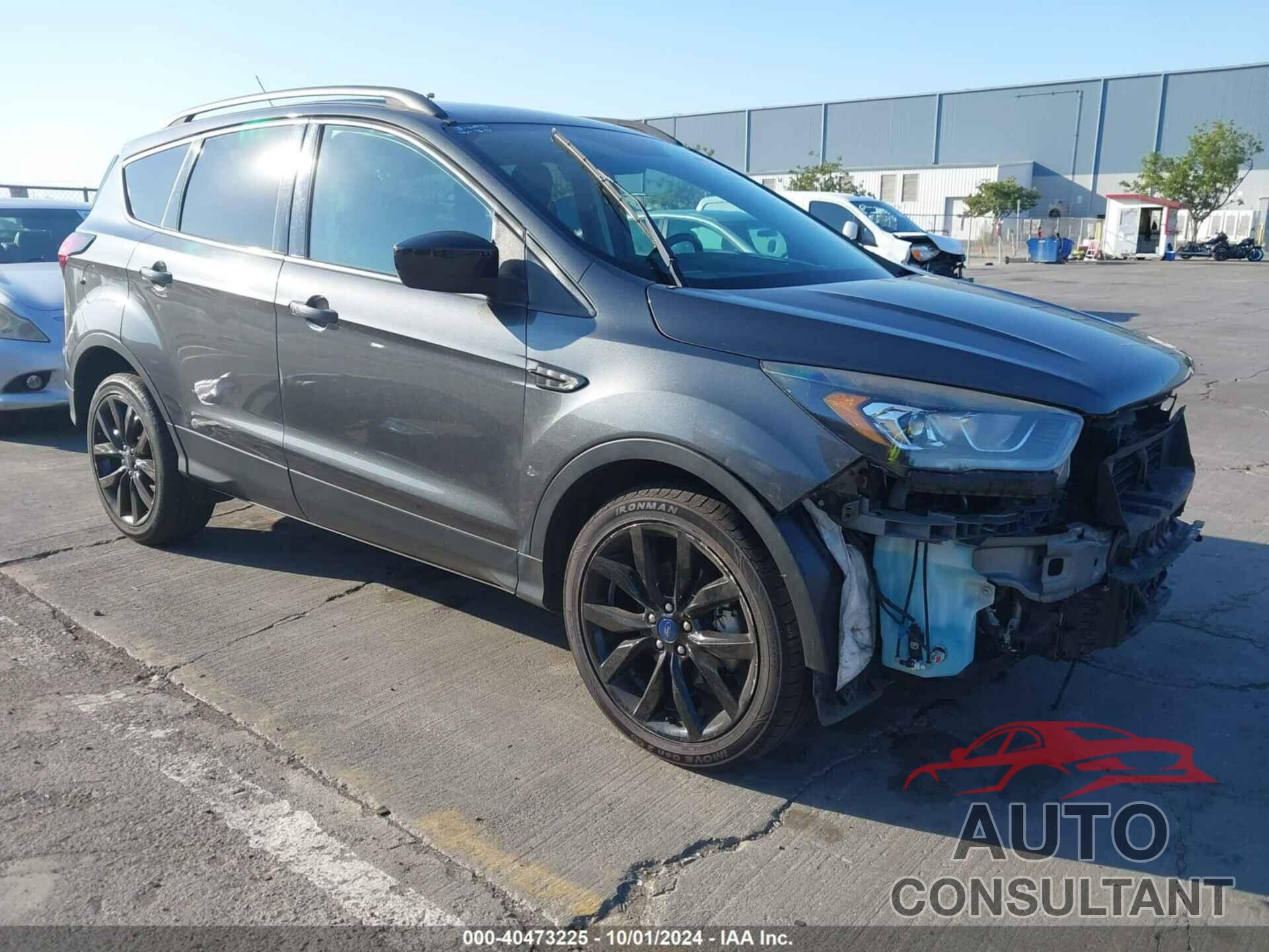 FORD ESCAPE 2019 - 1FMCU0GD5KUB62885