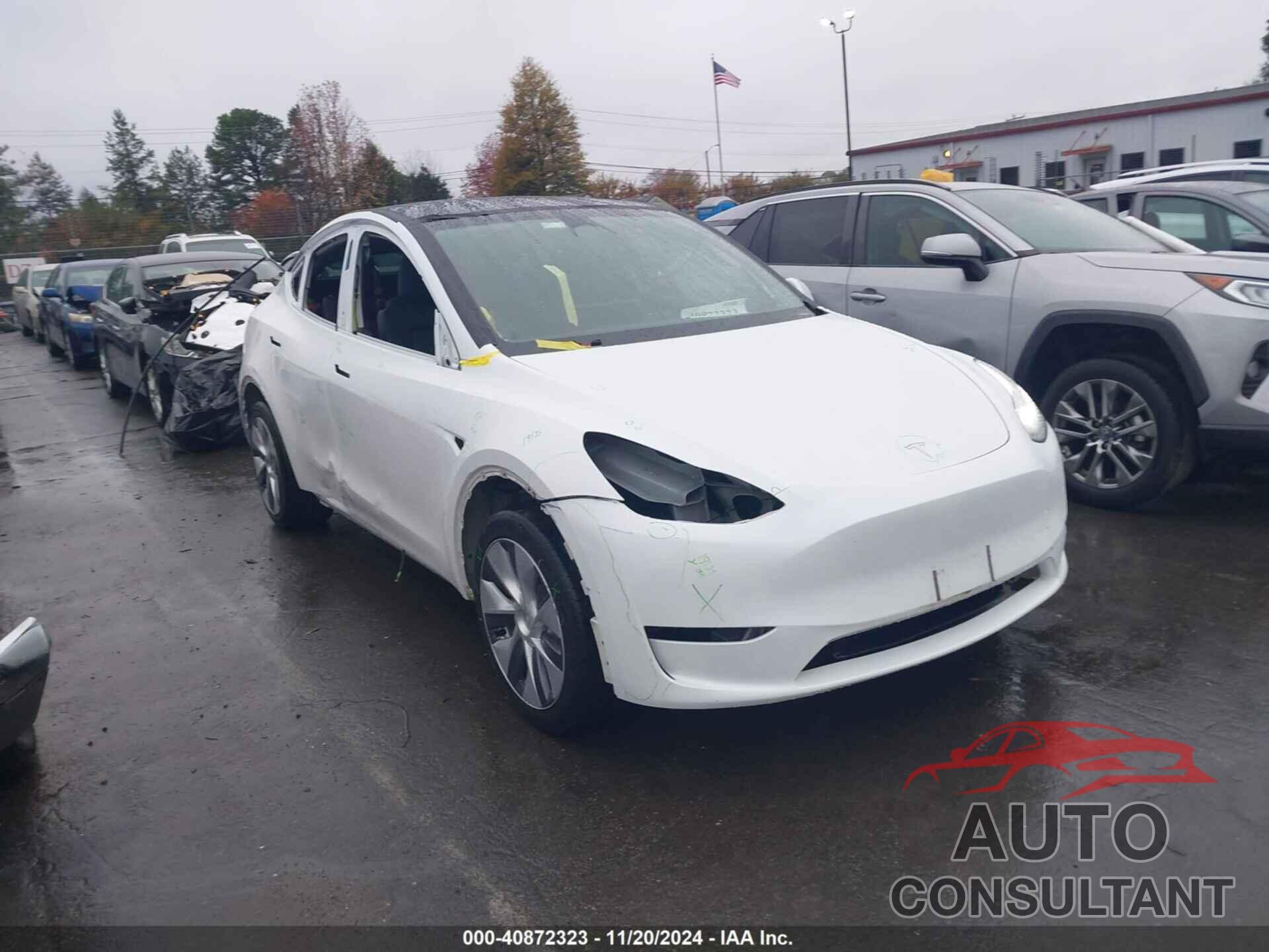 TESLA MODEL Y 2023 - 7SAYGDEE4PA078626