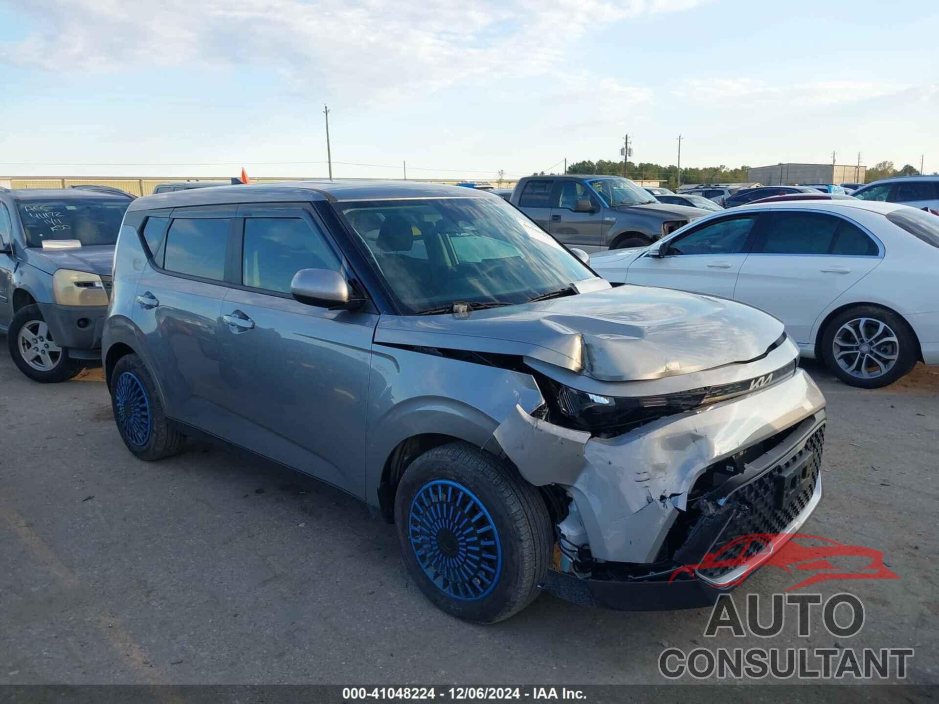 KIA SOUL 2024 - KNDJ23AU0R7910172